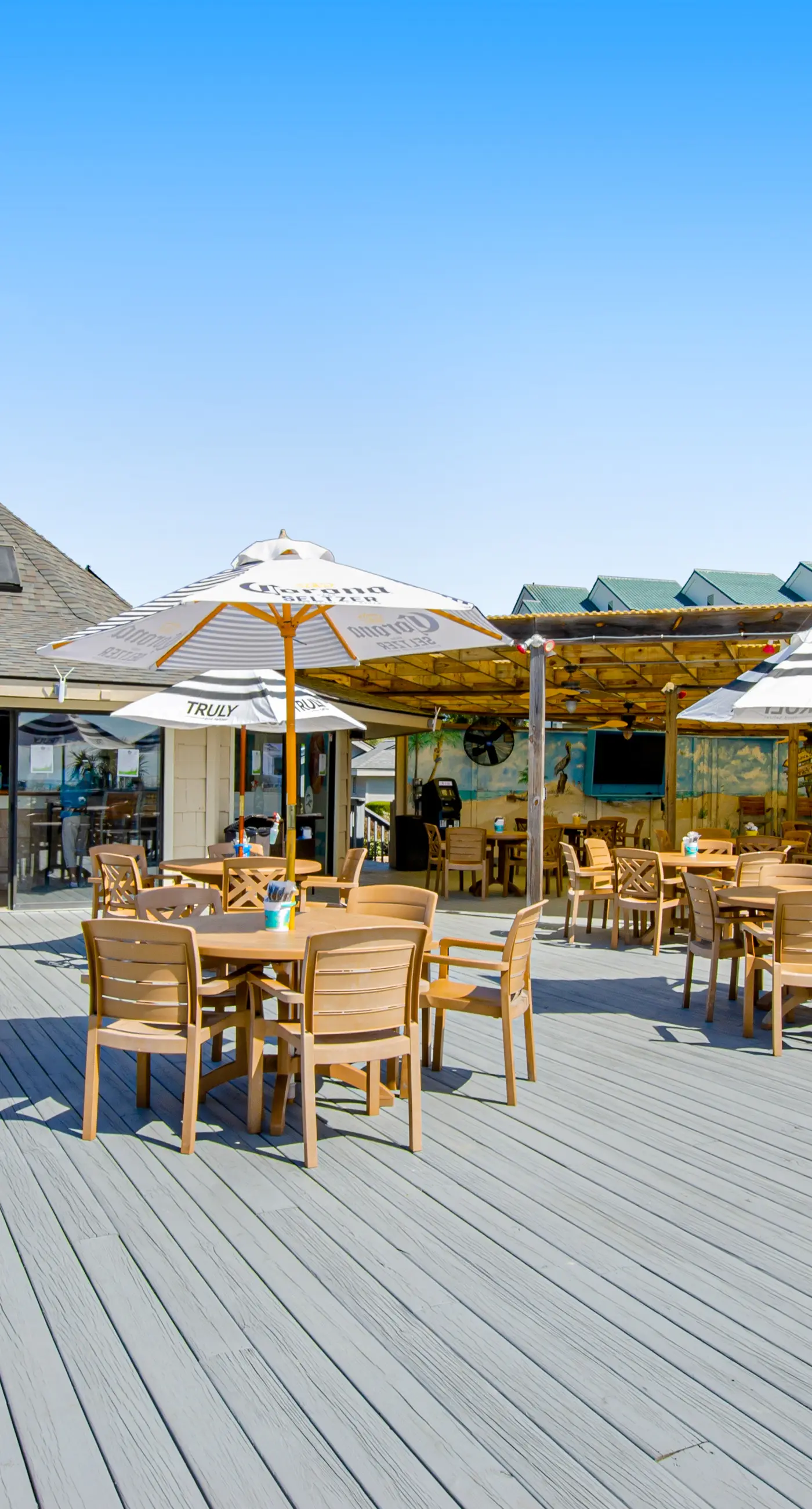 HH Beach & Tennis 322AR