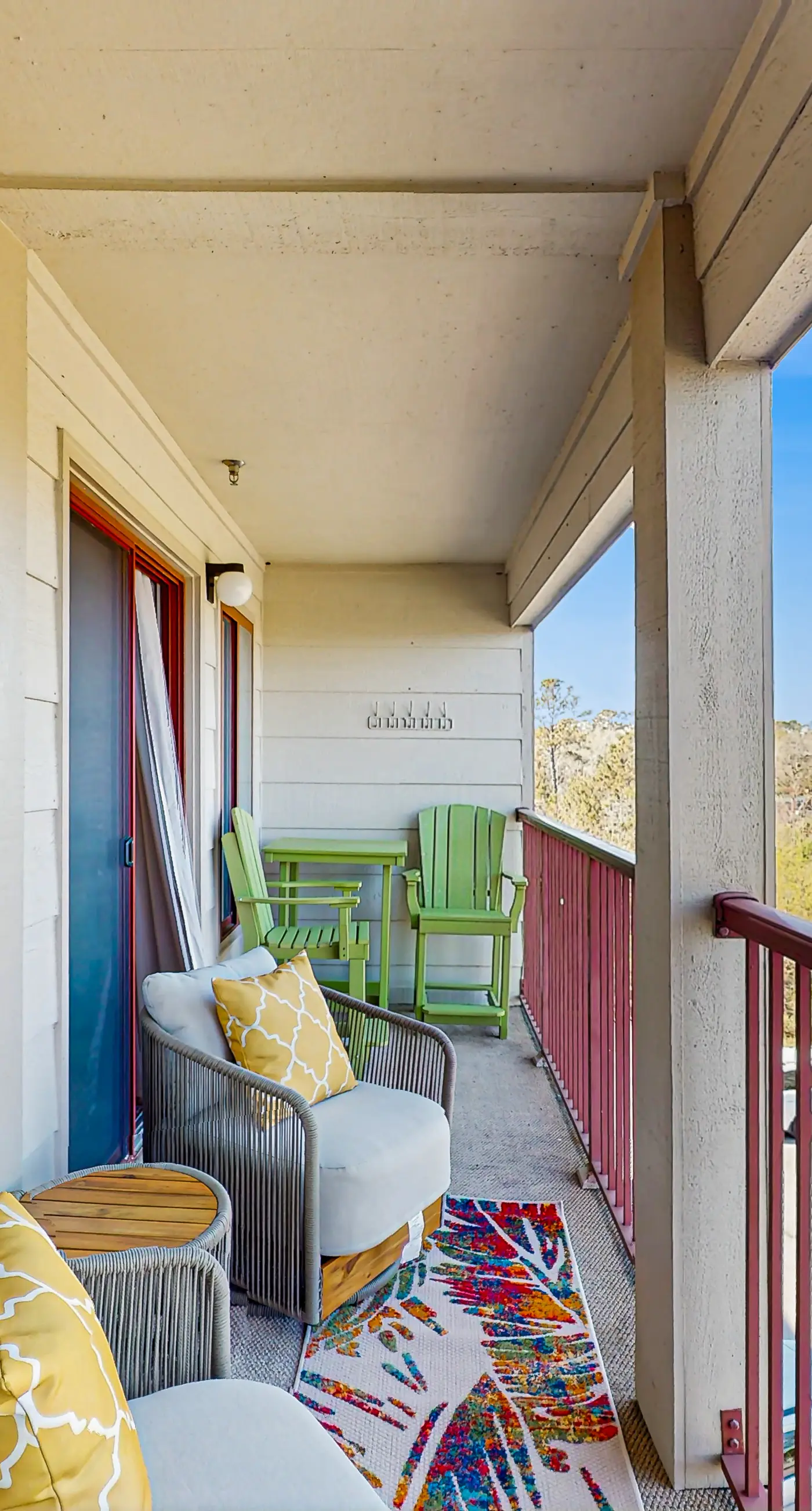 HH Beach & Tennis 322AR