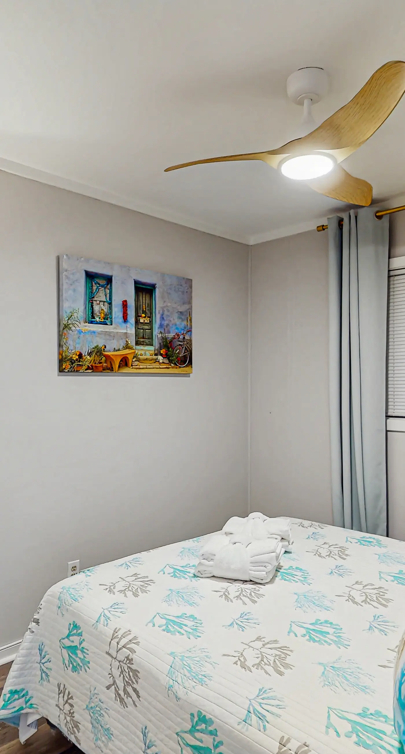 HH Beach & Tennis 322AR