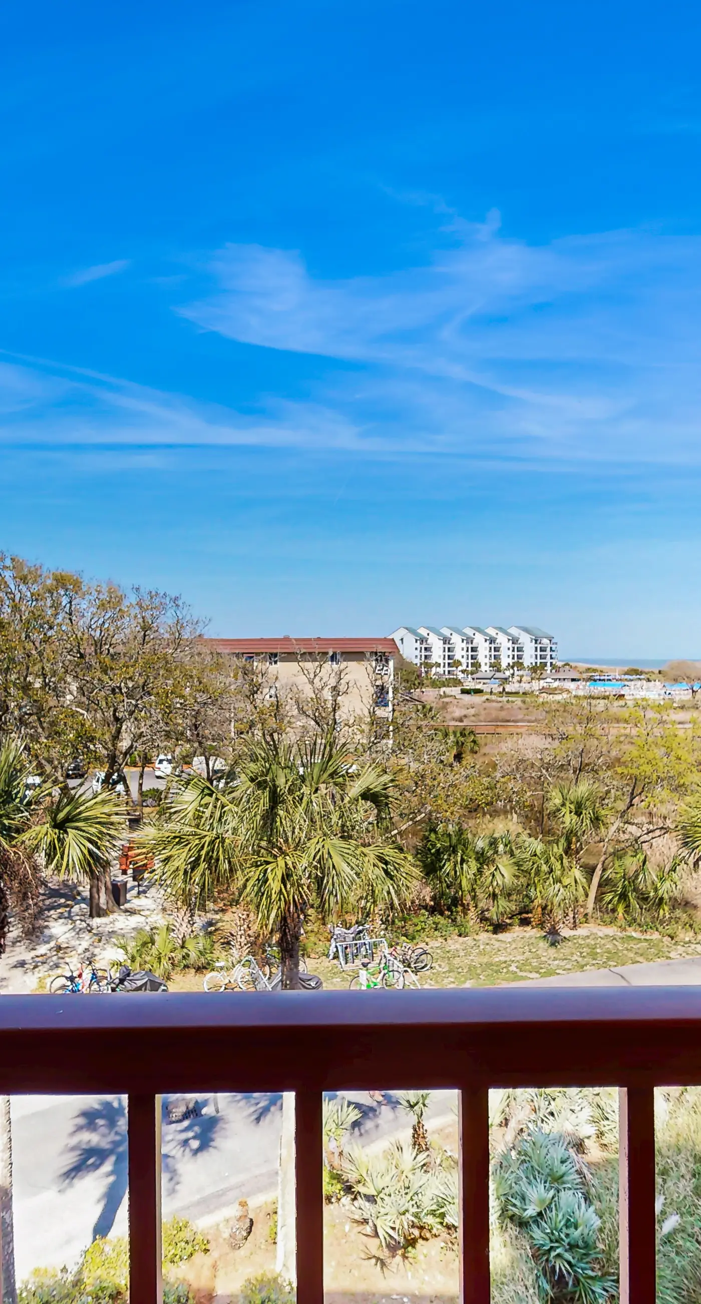 HH Beach & Tennis 322AR