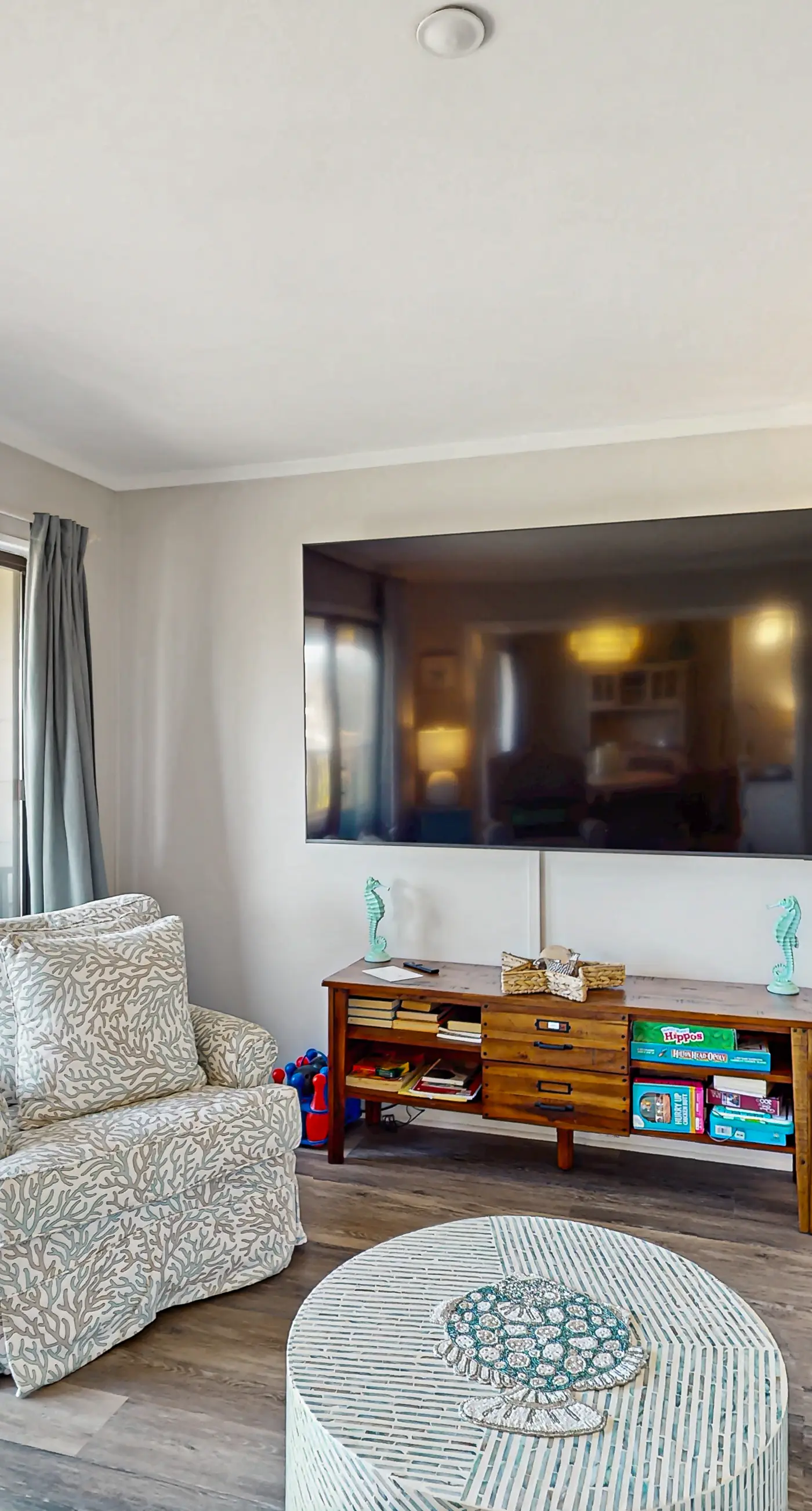 HH Beach & Tennis 322AR