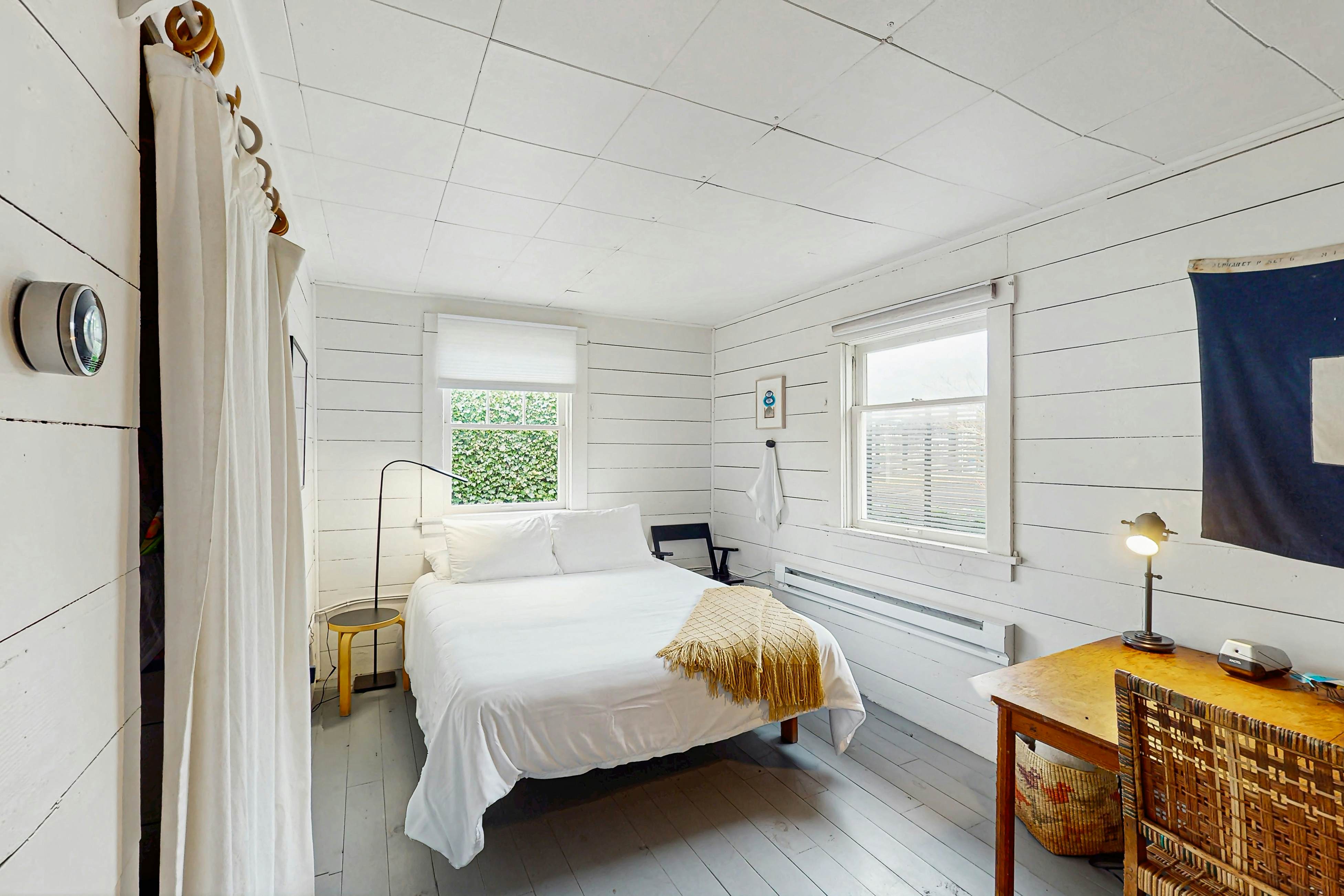 Historic Shore Cottage