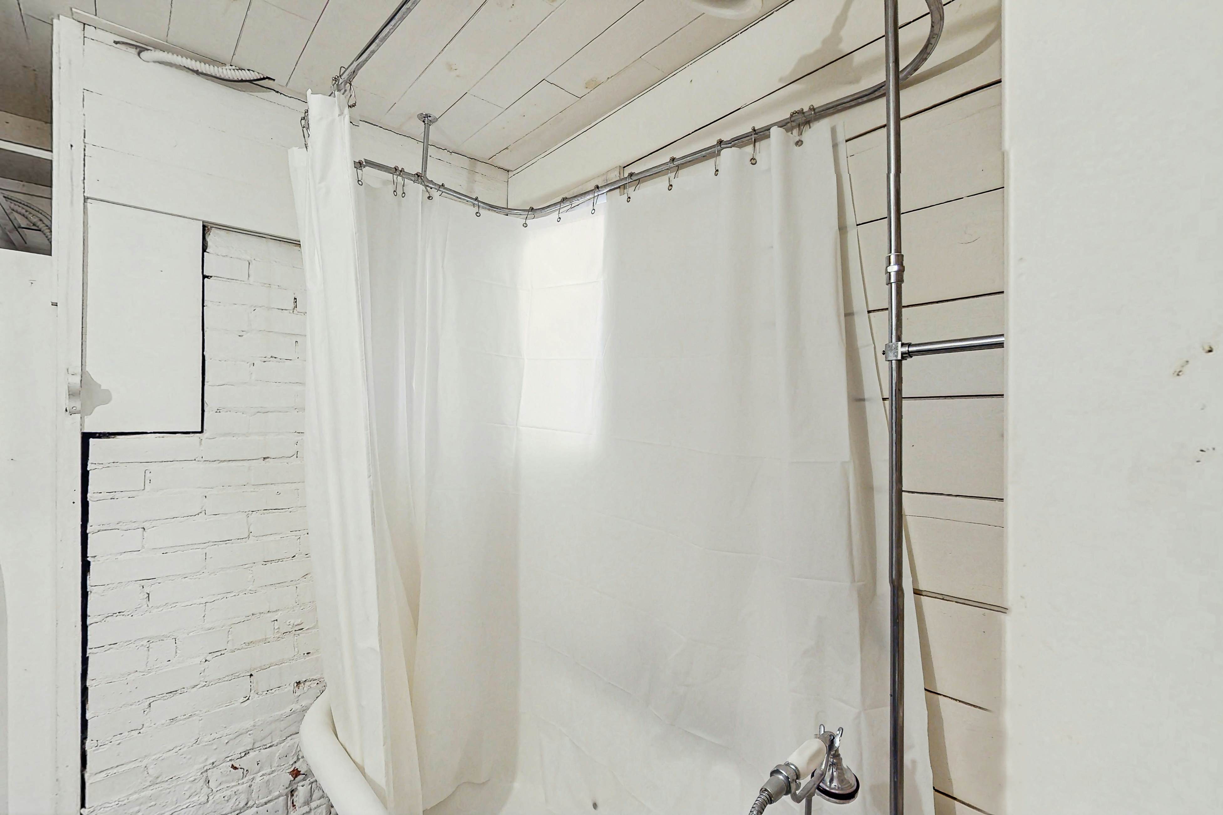 Historic Shore Cottage