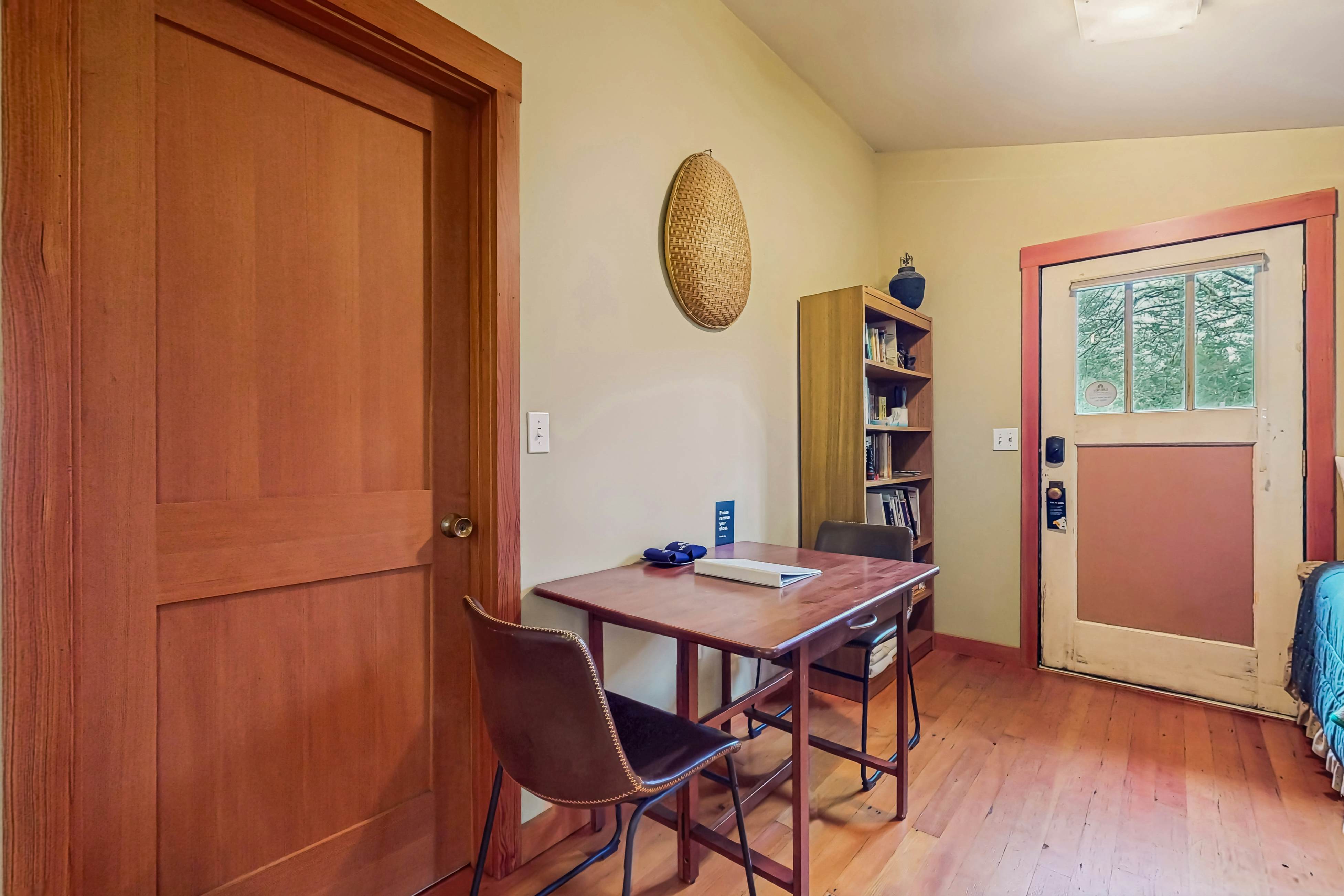 Island Artist Studio