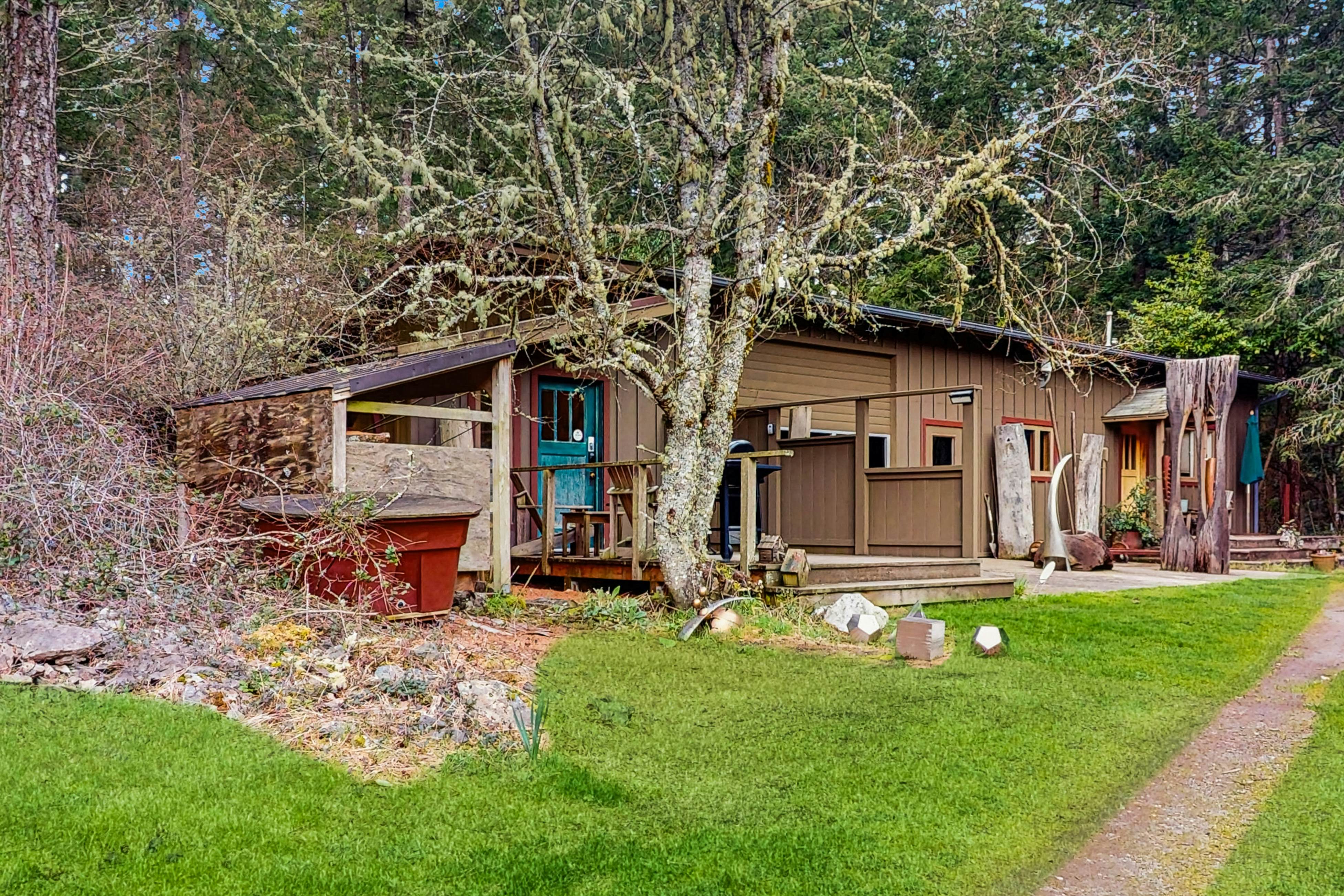 Island Artist Studio