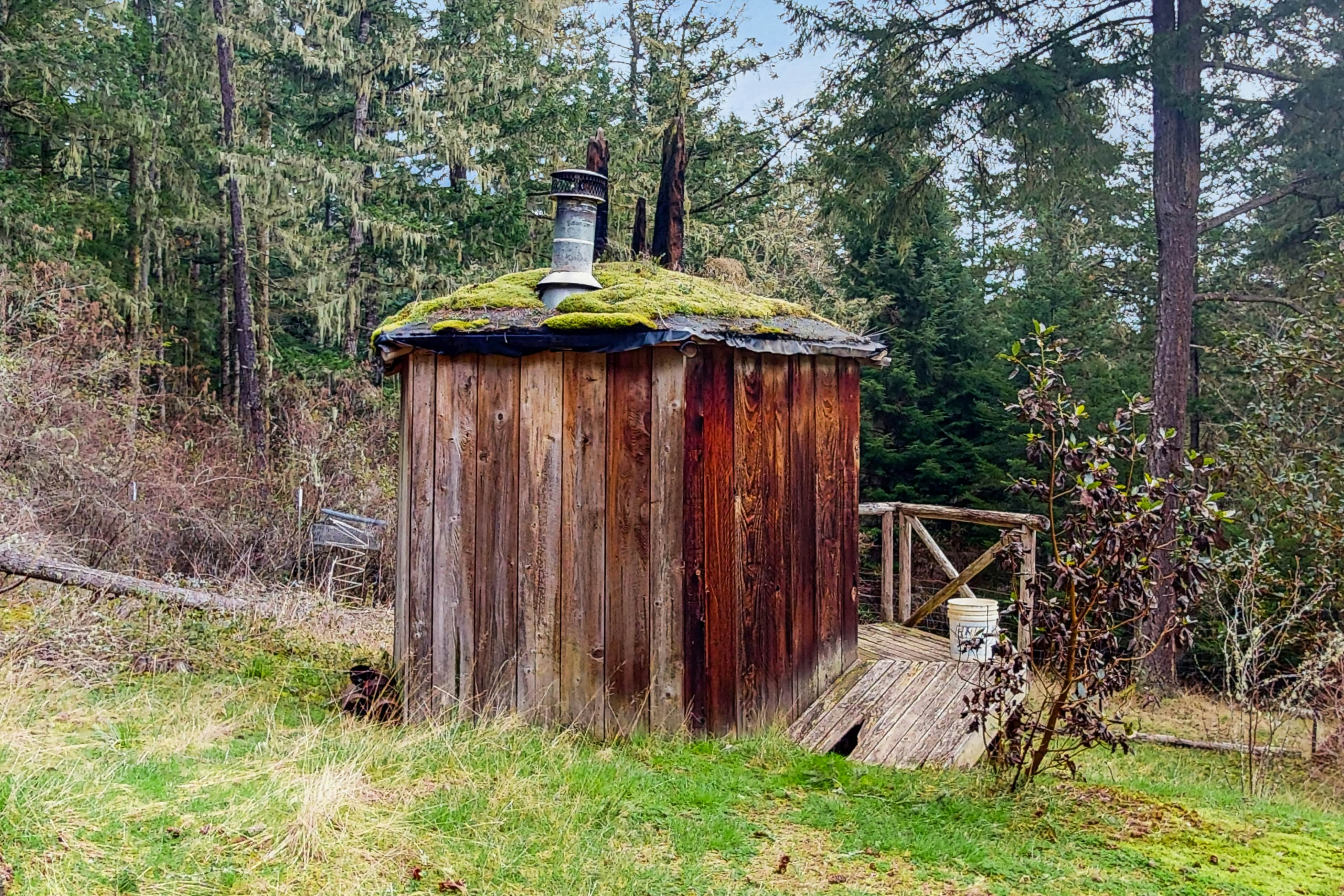 Island Artist Studio