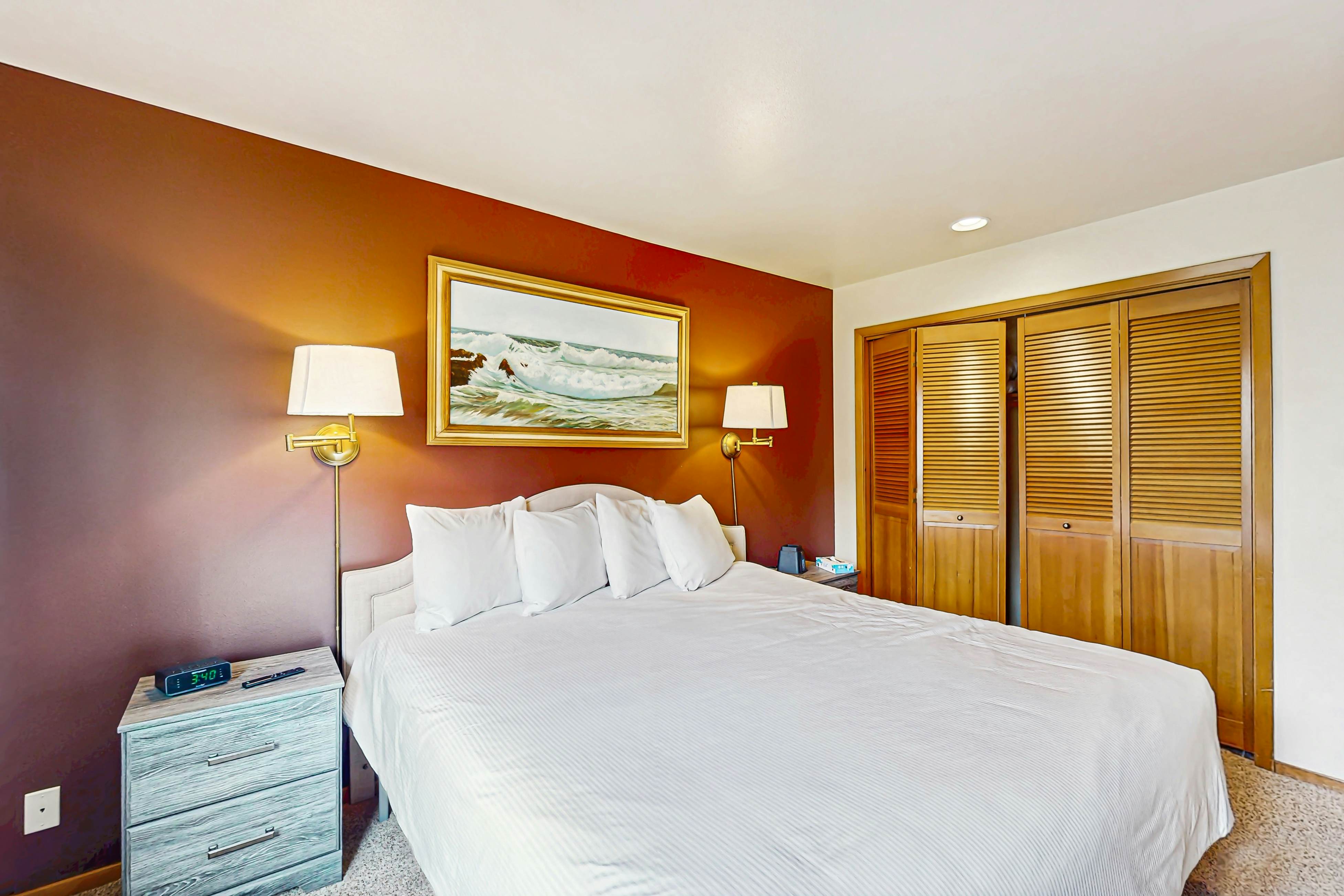 Lake Chelan Shores - Lakeside Luxury 19-5