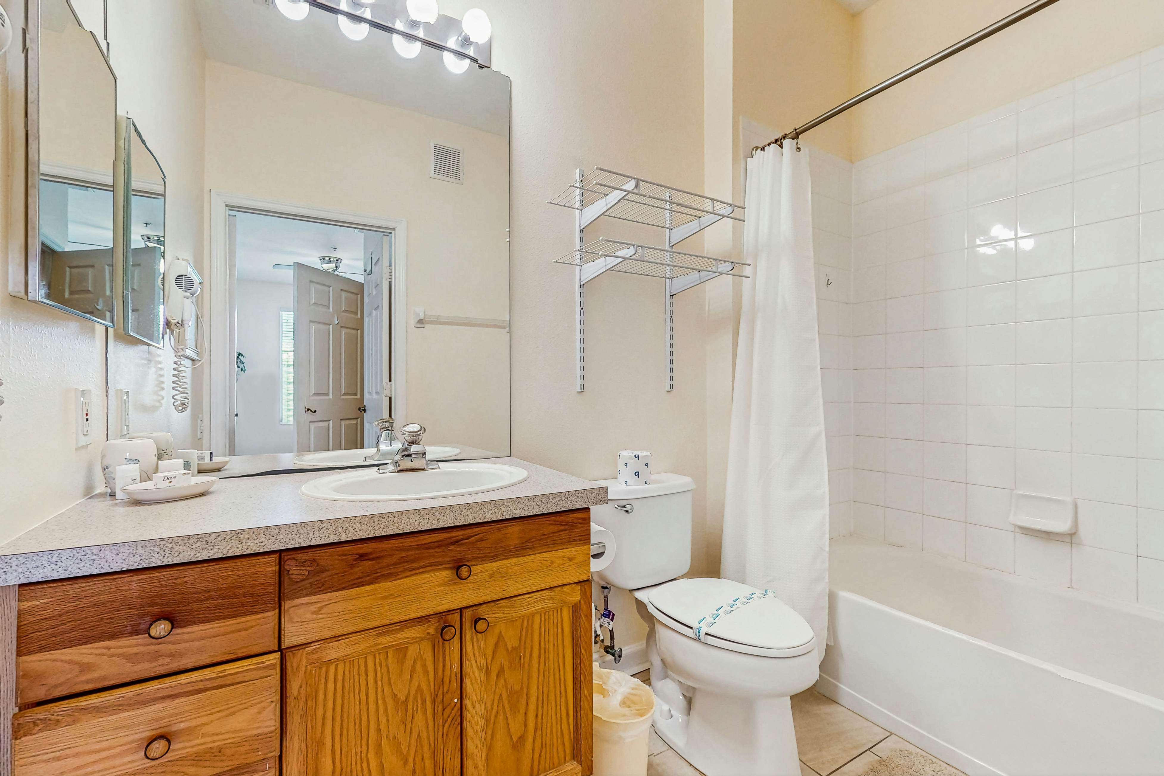 Coconut Cool - Windsor Palms