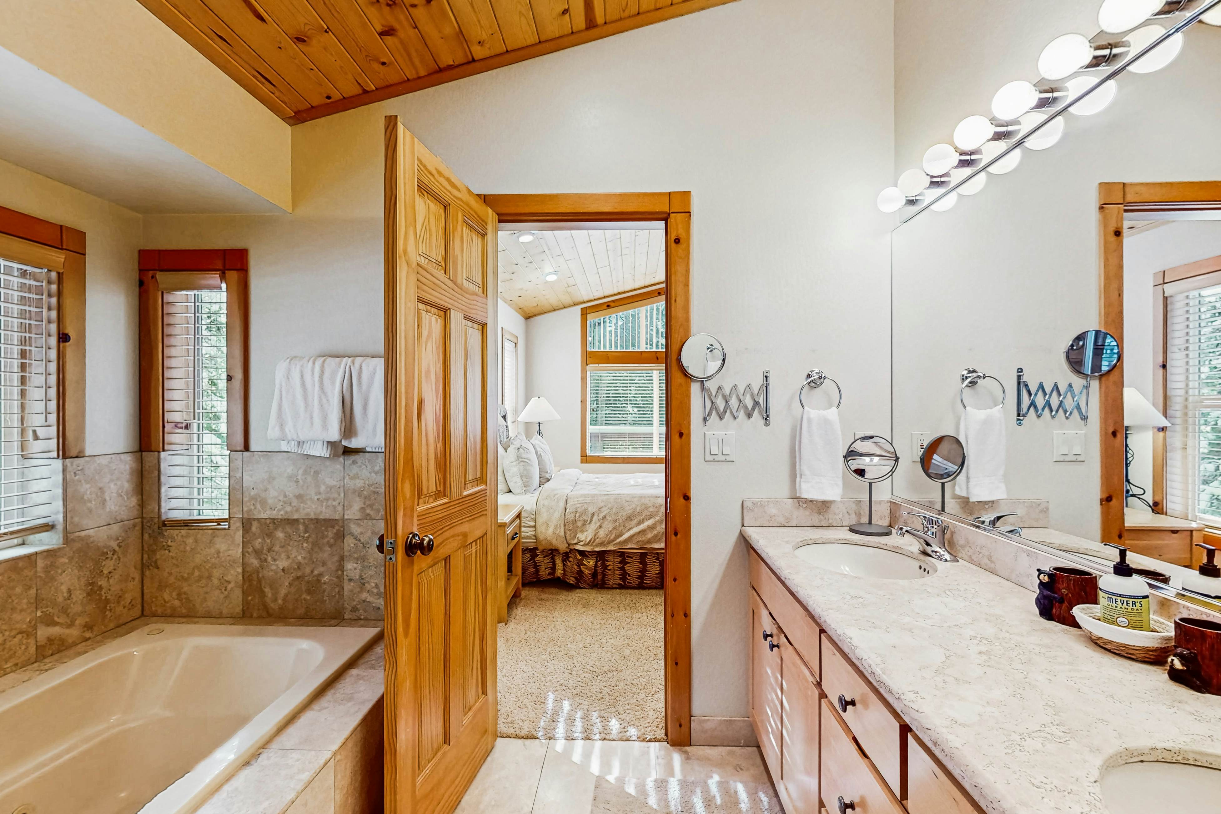 Inviting, Comfortable Mountain Home