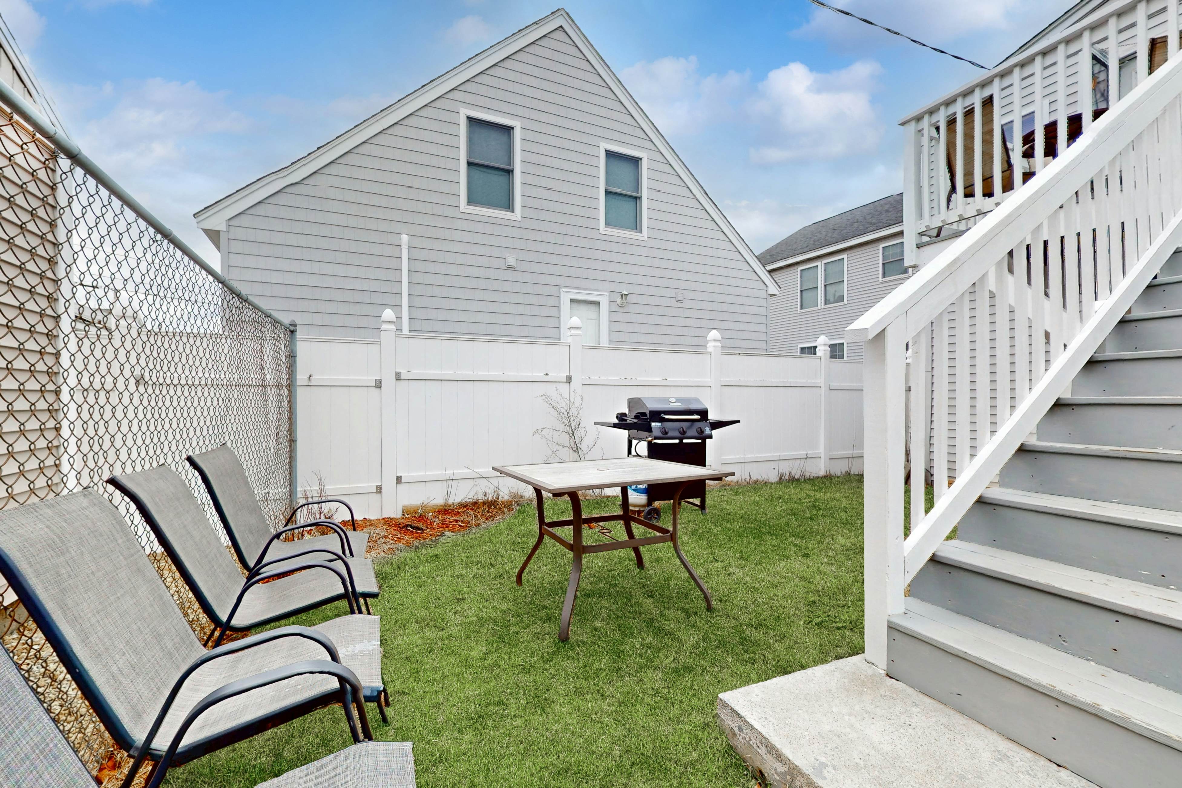 Hampton Beach Hangout