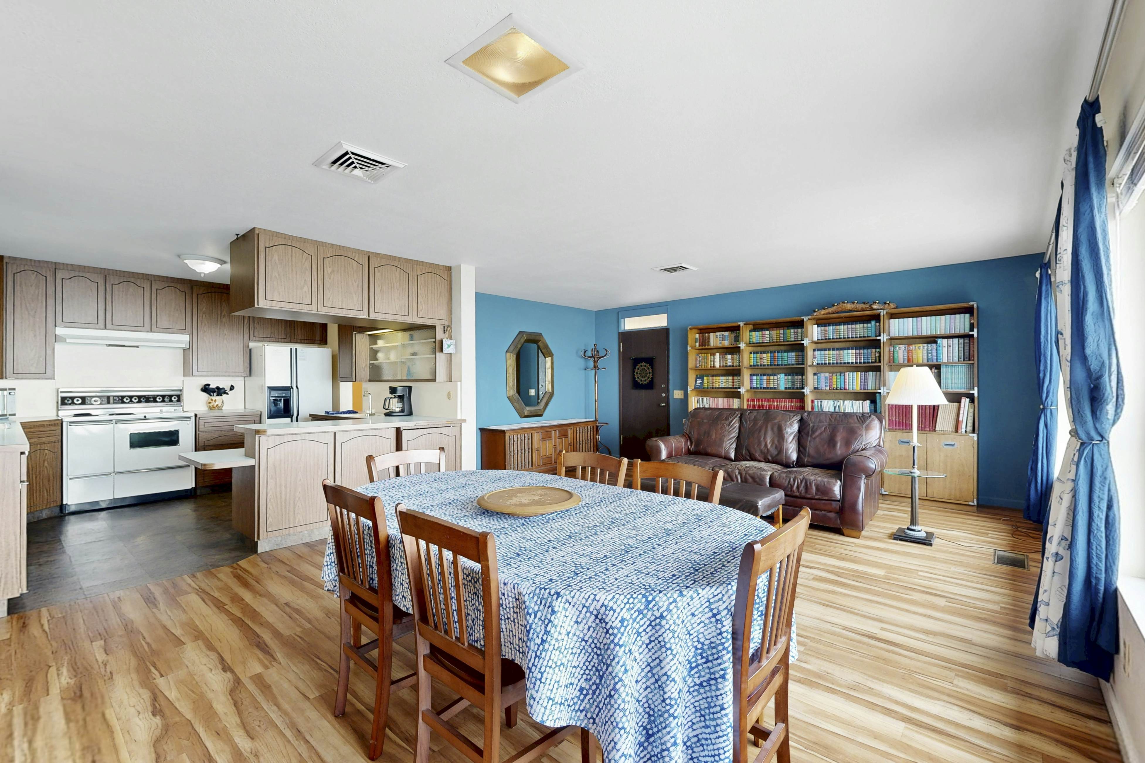 Nana's Vintage Beach House 