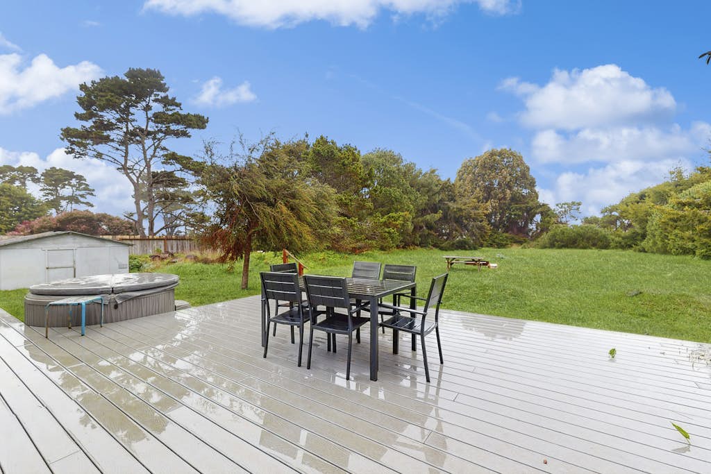 Charming Pet Friendly Cottage with Hot Tub — Fort Bragg, CA — vacation rental