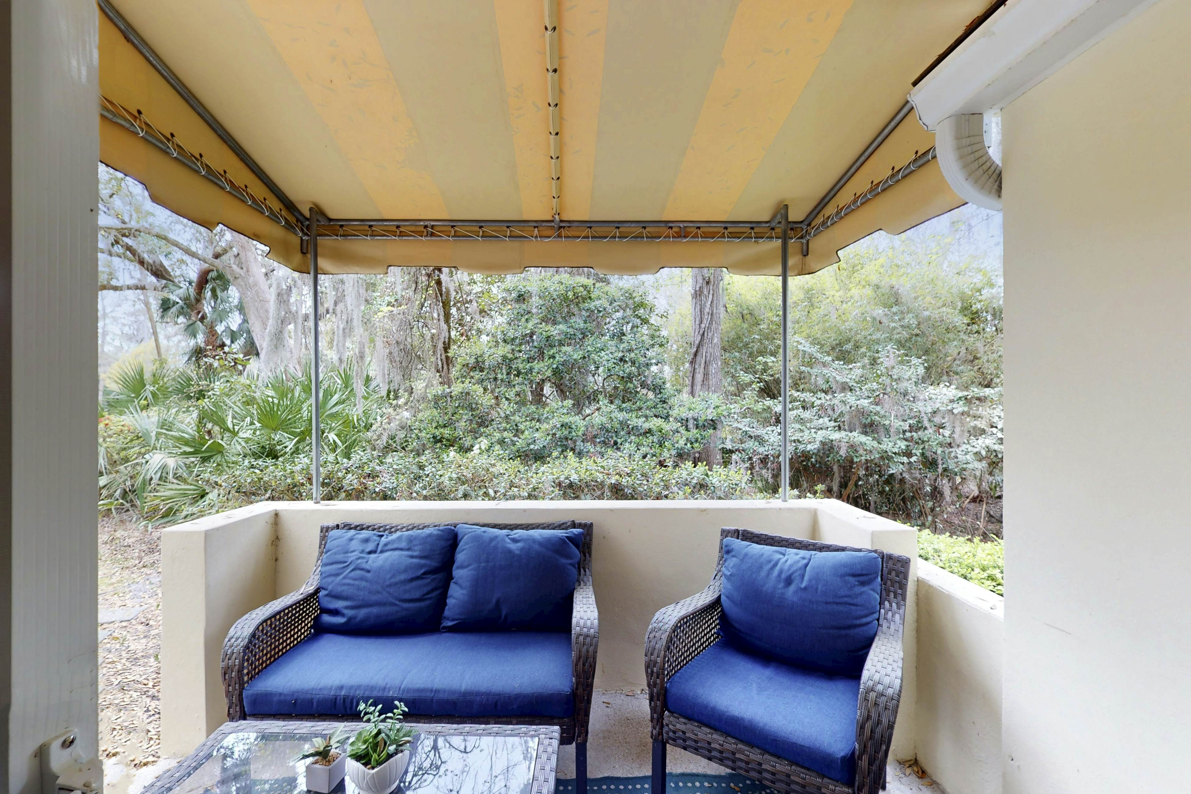 hidden image preload