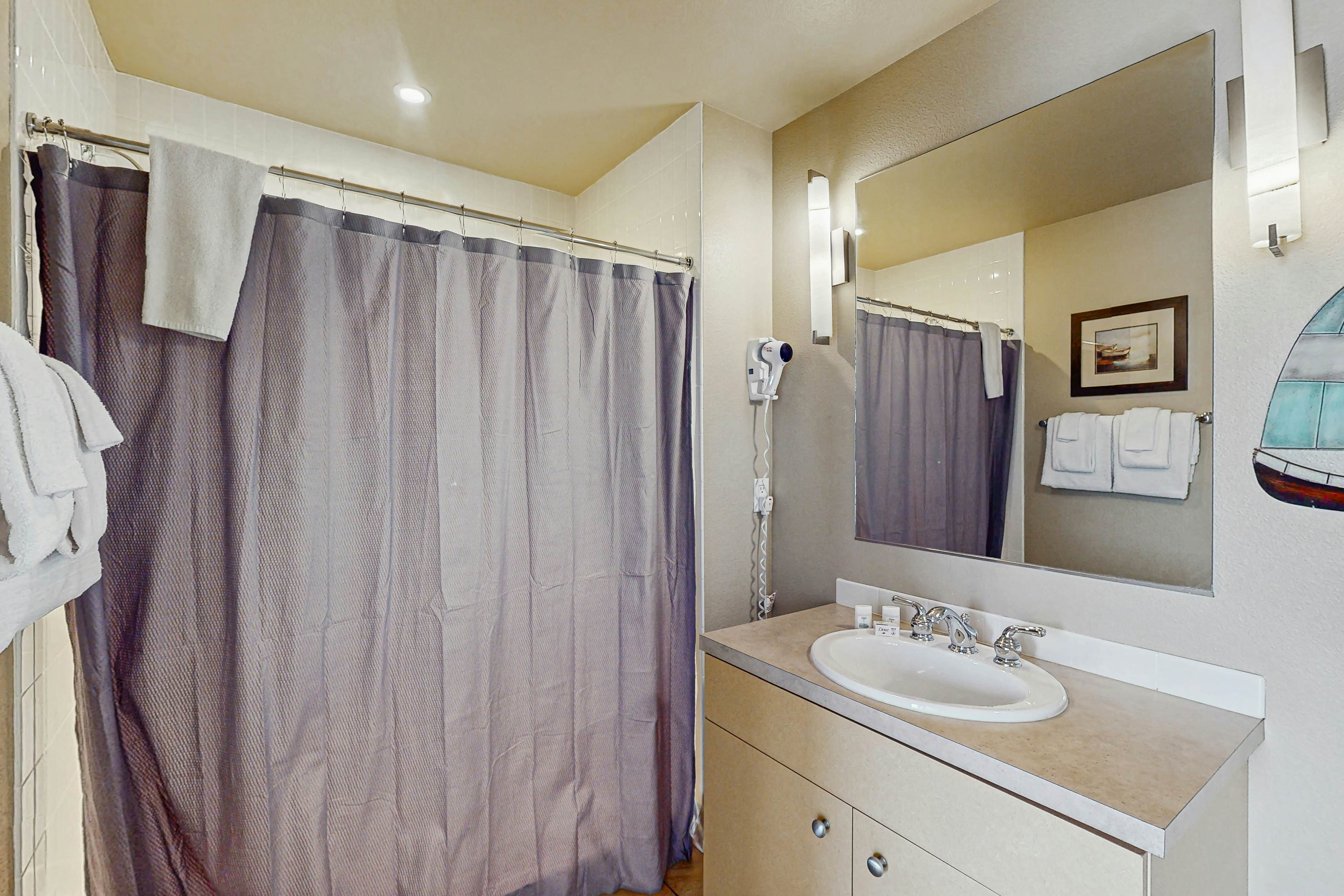 Chelan Resort Suites - Lakeside Serenity #309