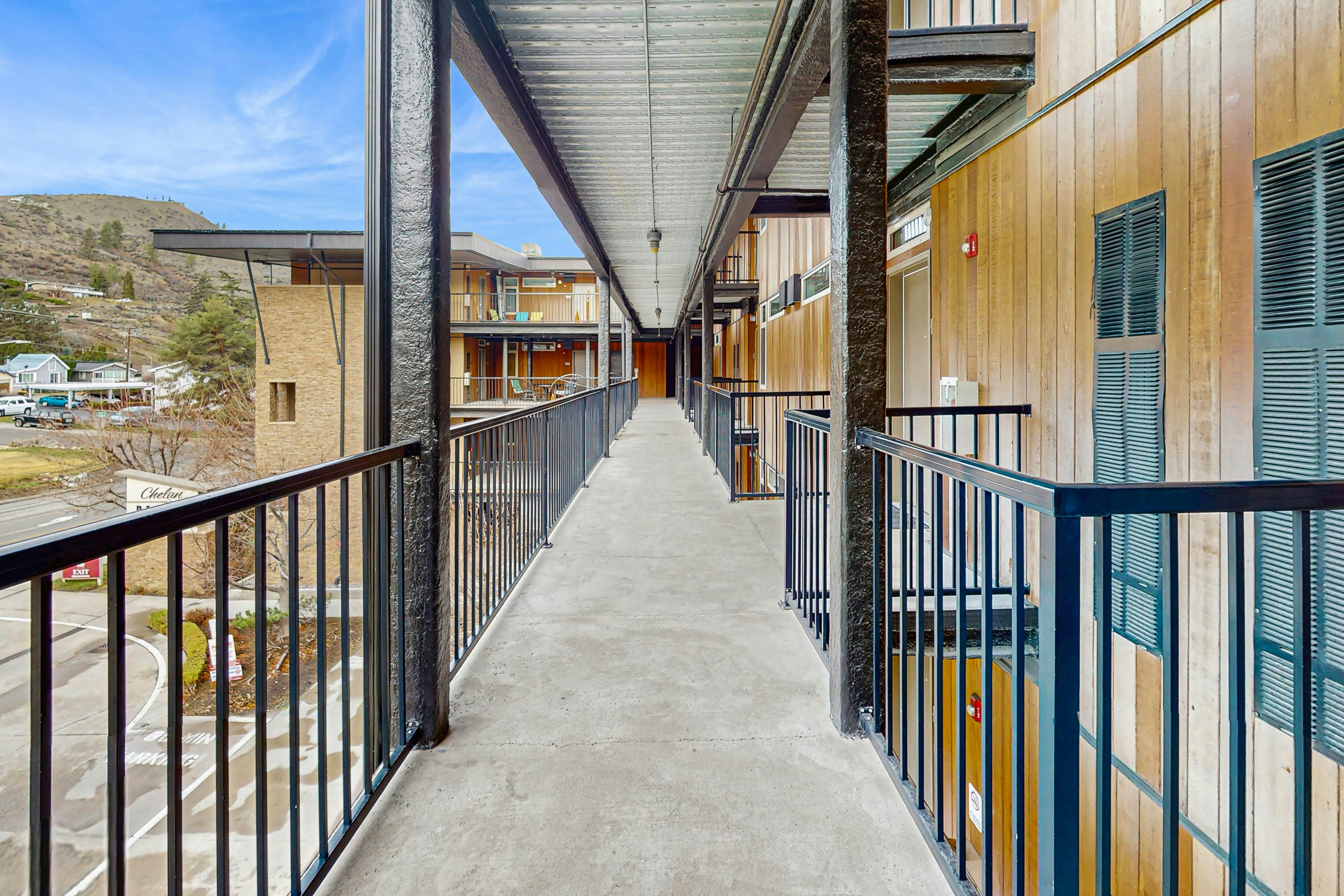 Chelan Resort Suites - Lakeside Serenity #309