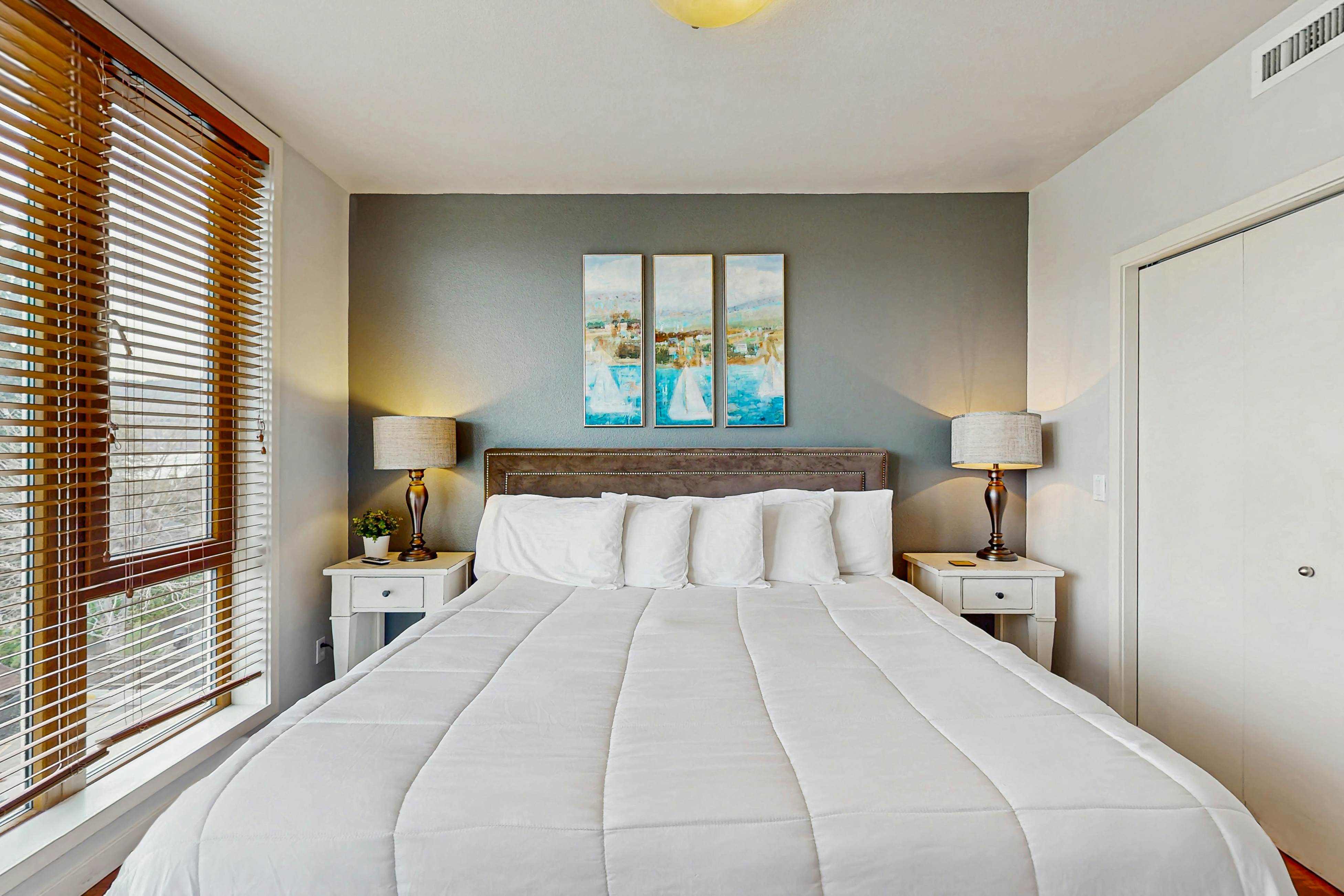 Chelan Resort Suites - Lakeside Serenity #309