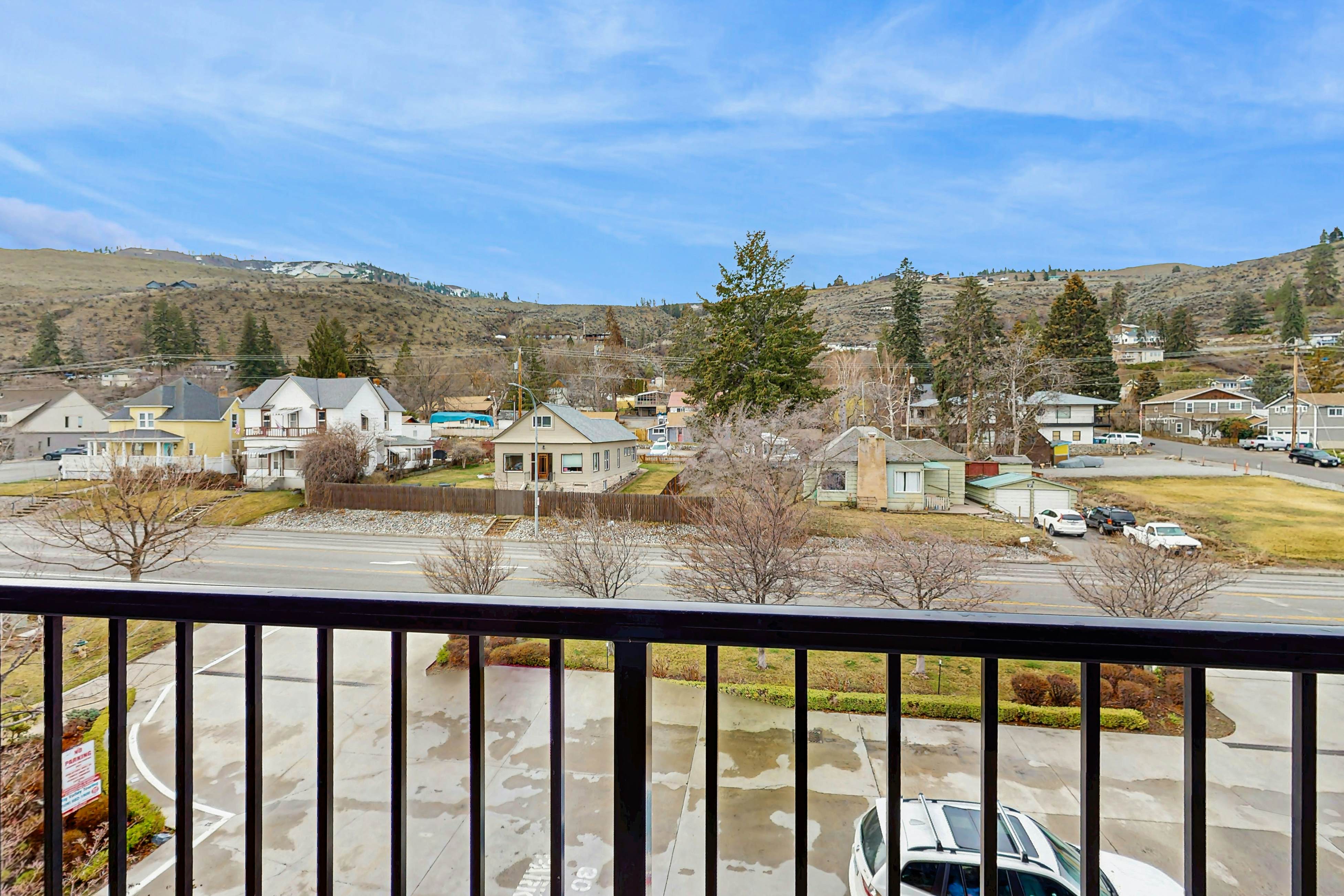Chelan Resort Suites - Lakeside Serenity #309