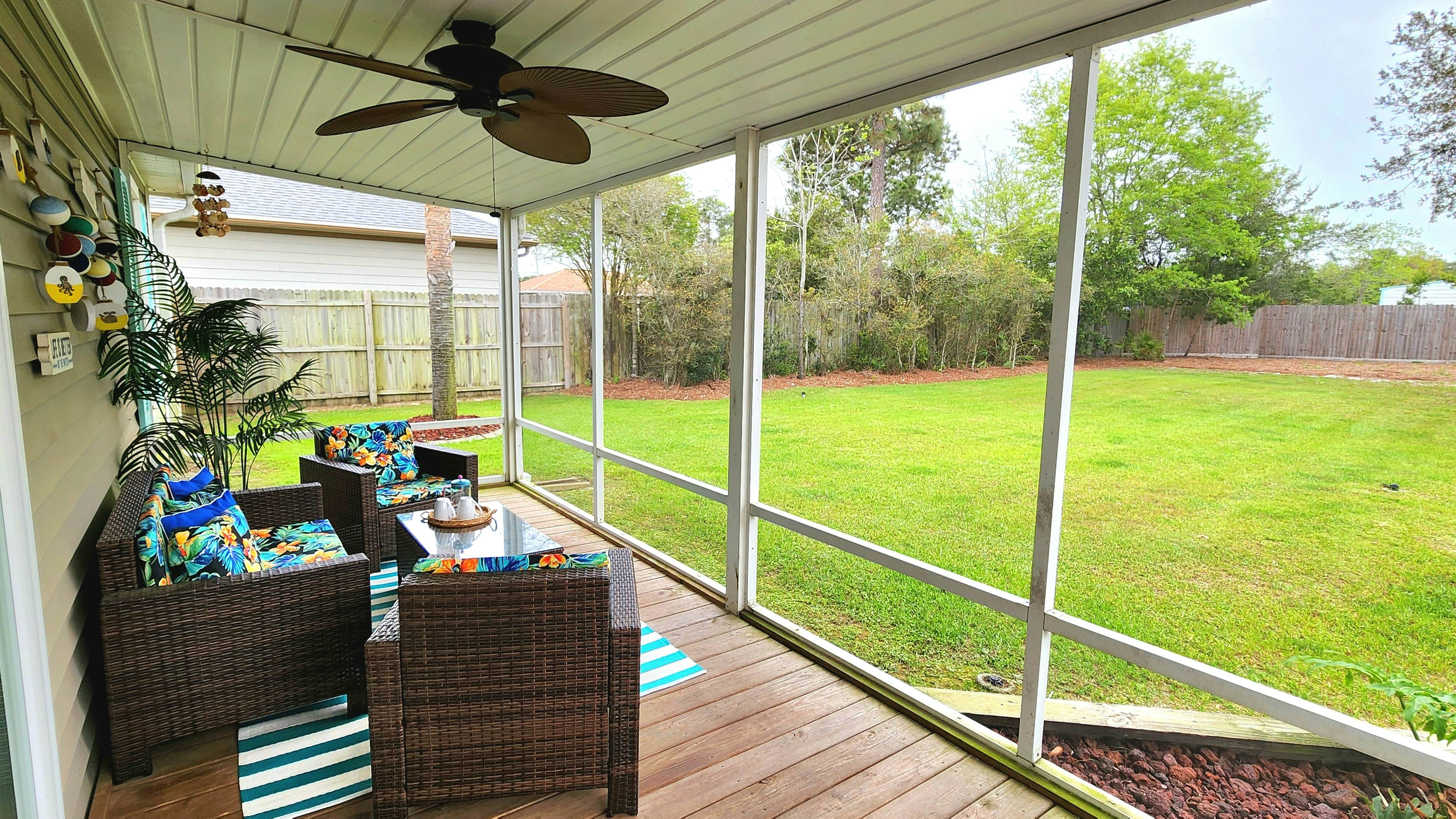 Poolside Palms Paradise