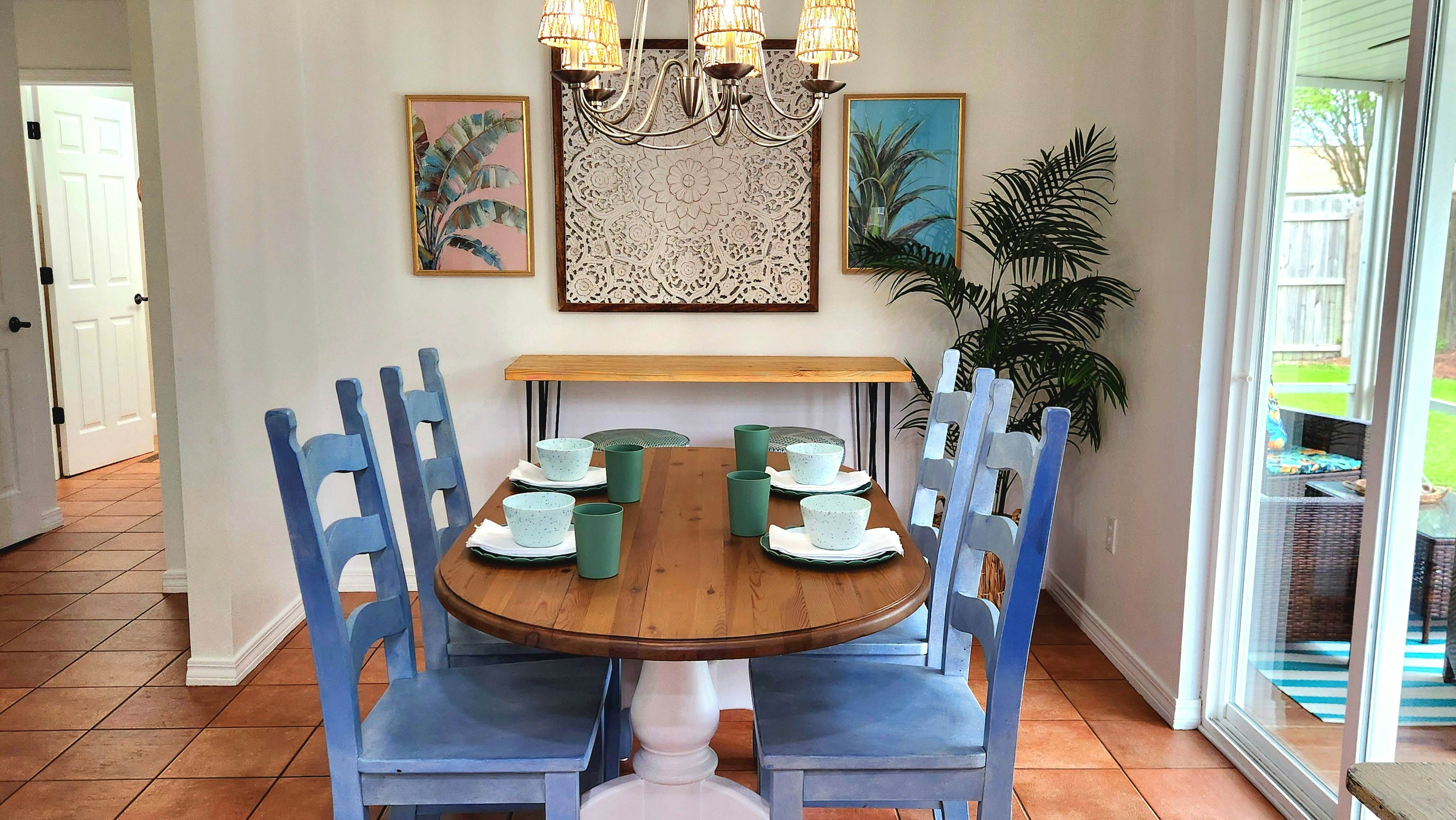 Poolside Palms Paradise