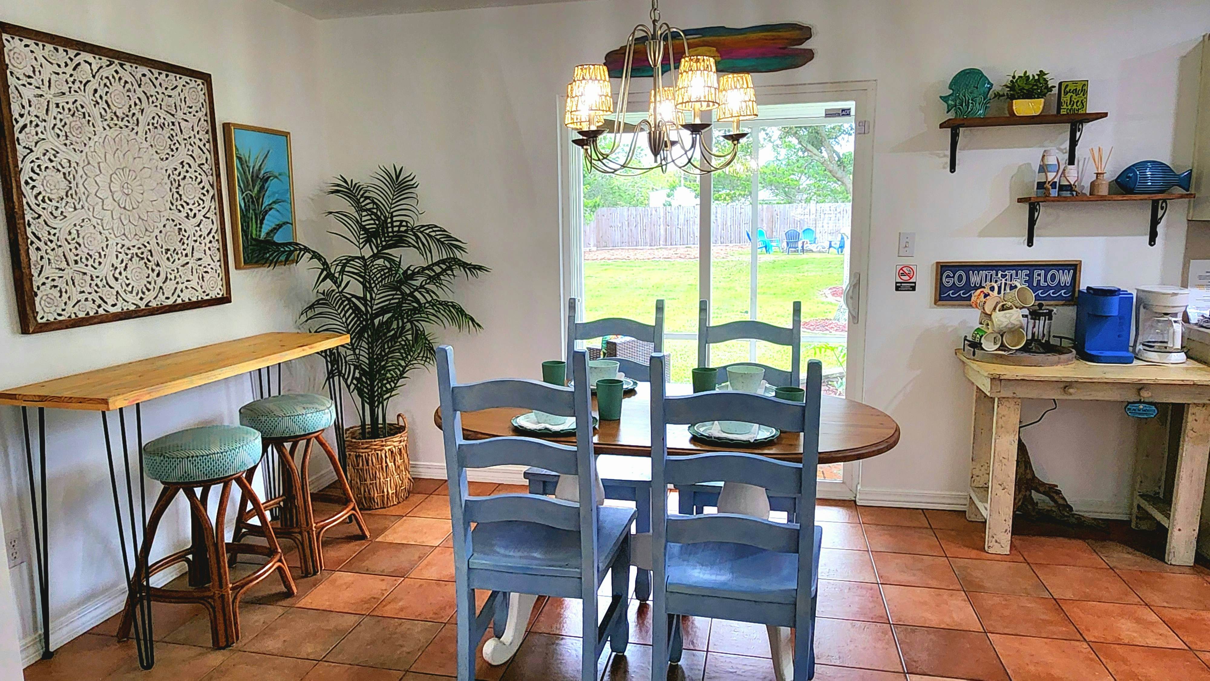 Poolside Palms Paradise