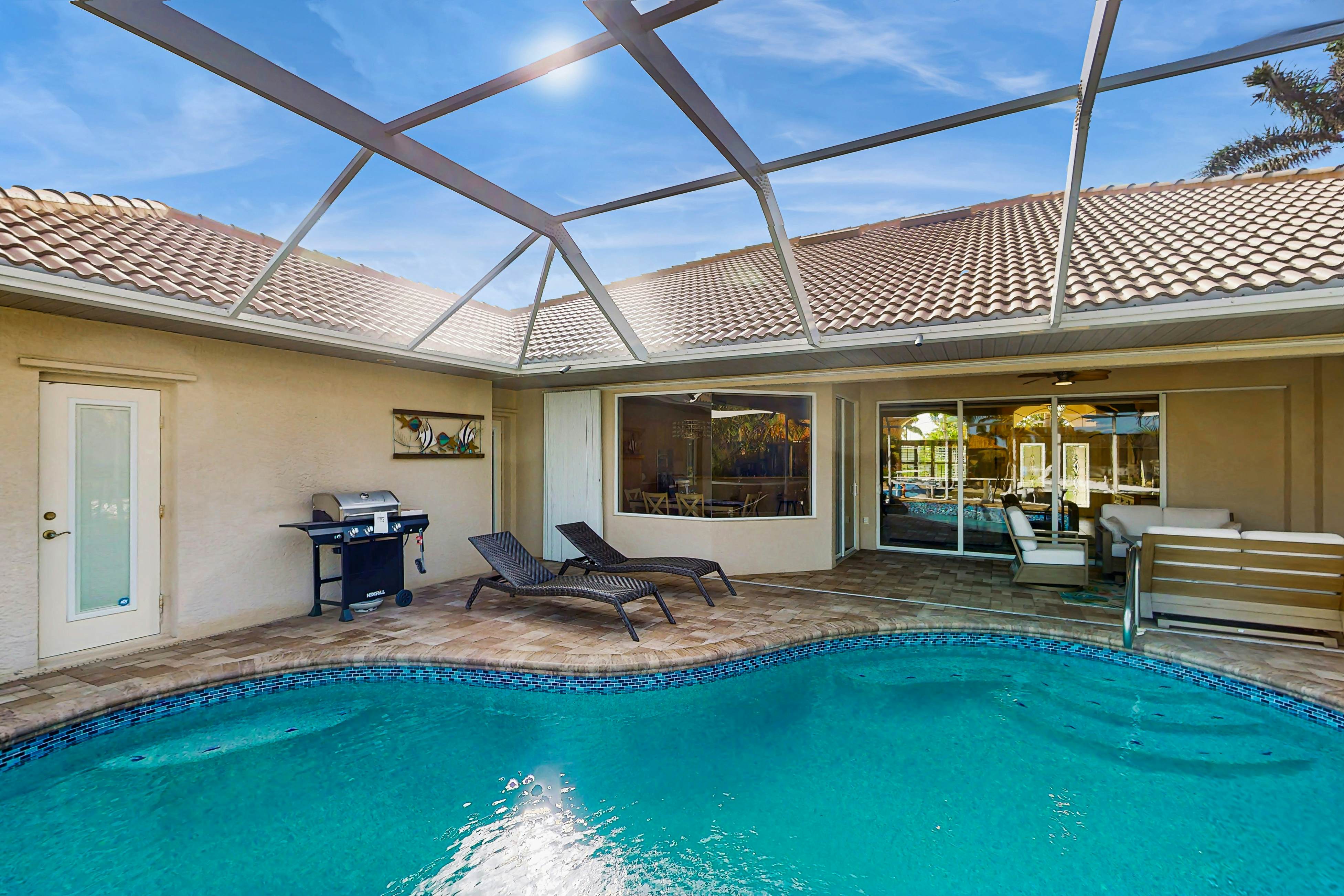 Paradise Palms of the Florida Gulf