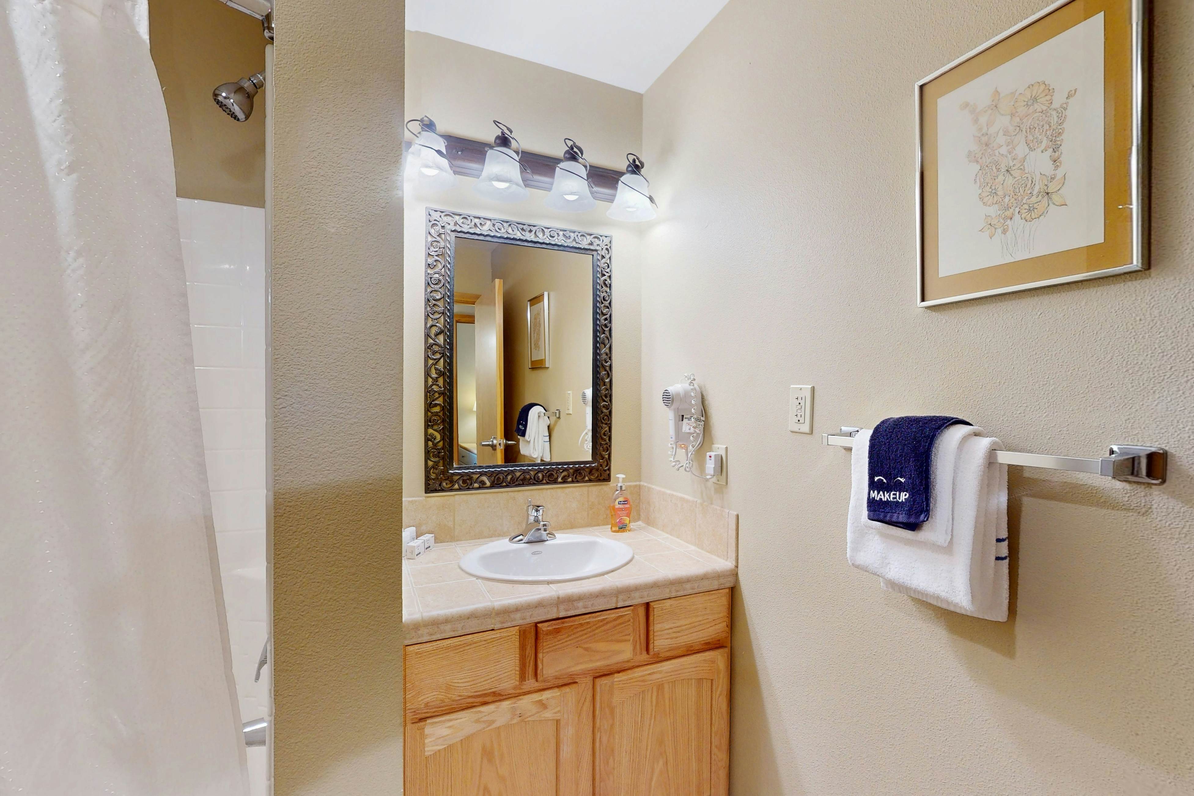 Icicle Village Resort 507 - Alpenglow Condo