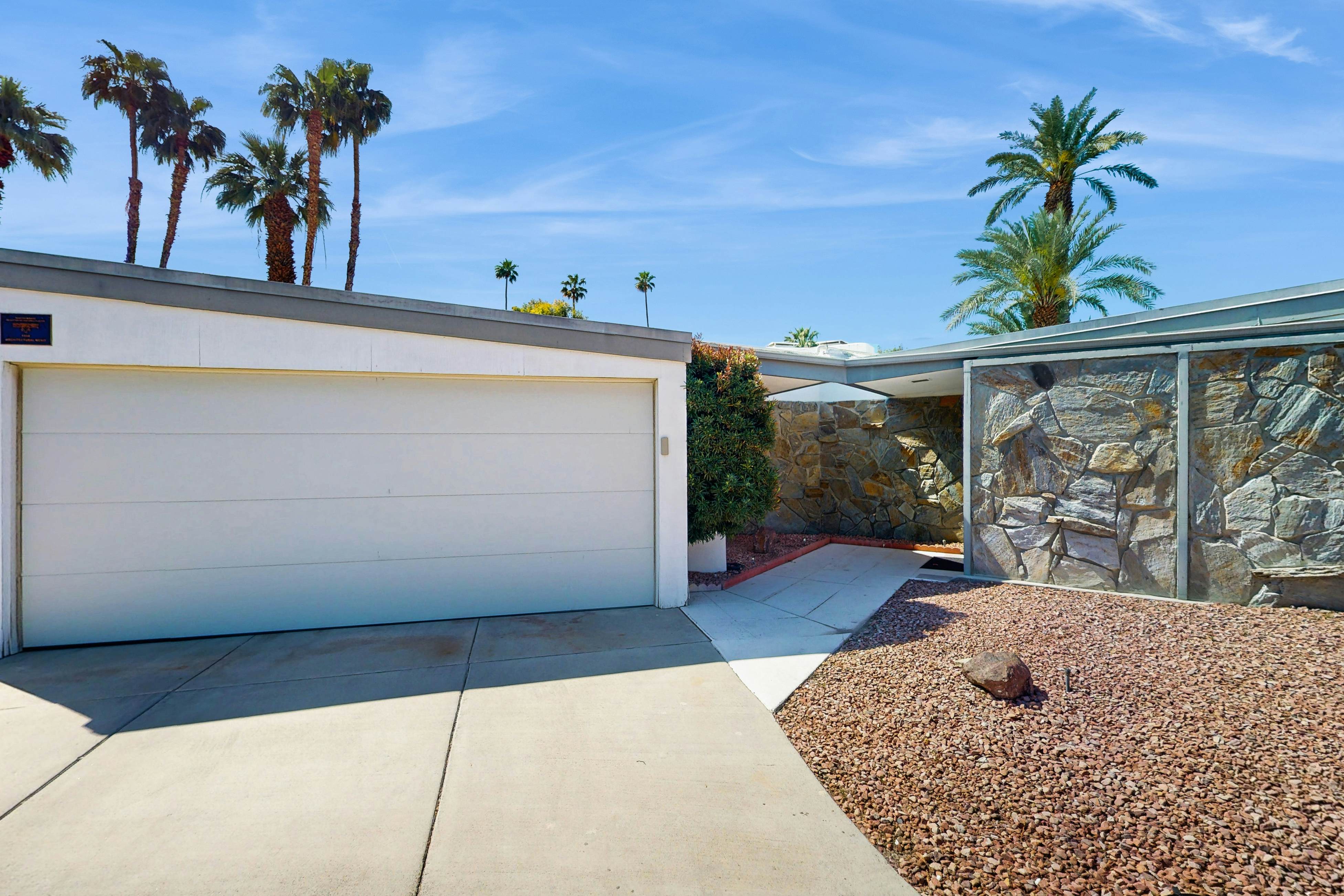 Mod Reflections at Tamarisk