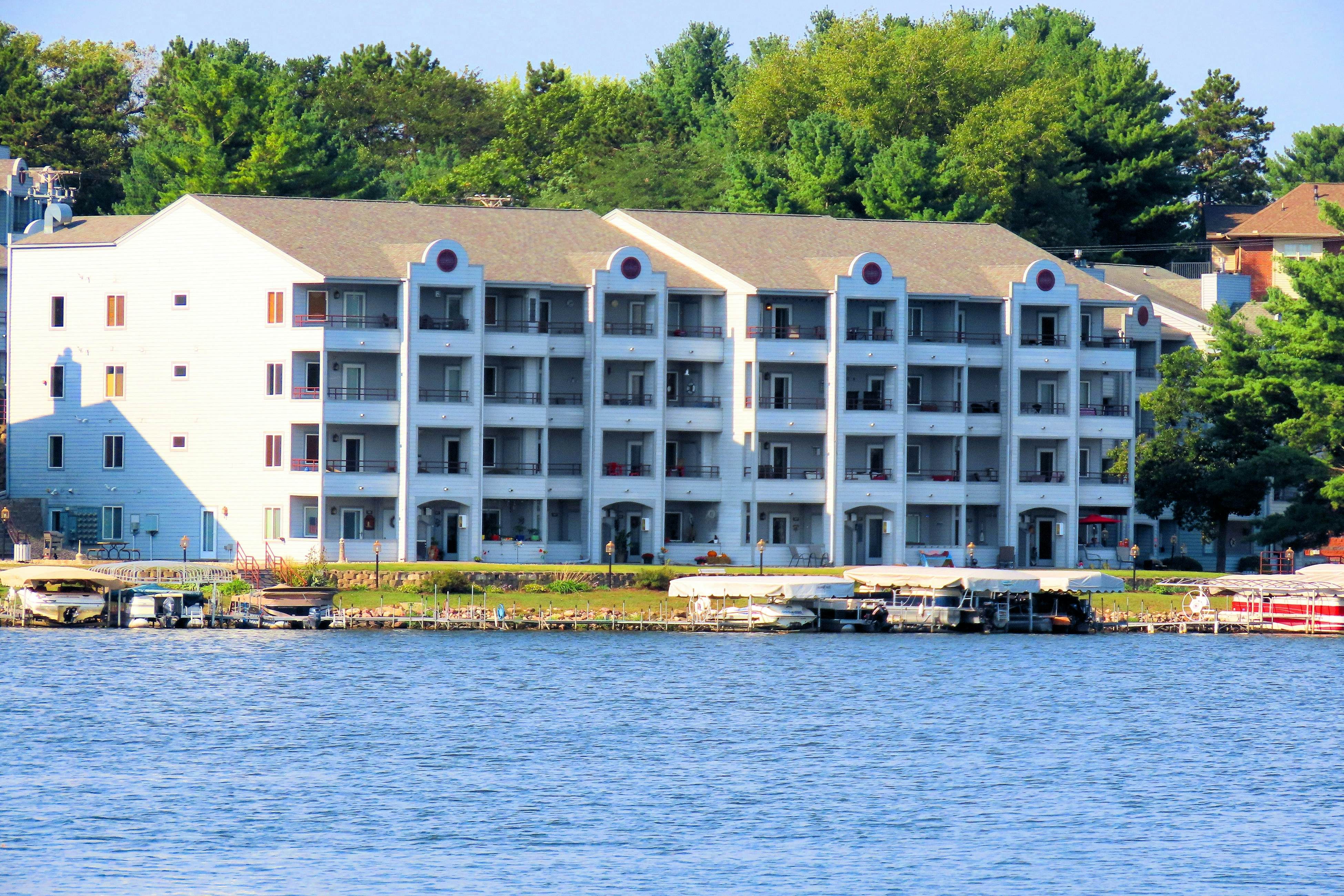 Lighthouse Cove Condo Resort Unit 418 