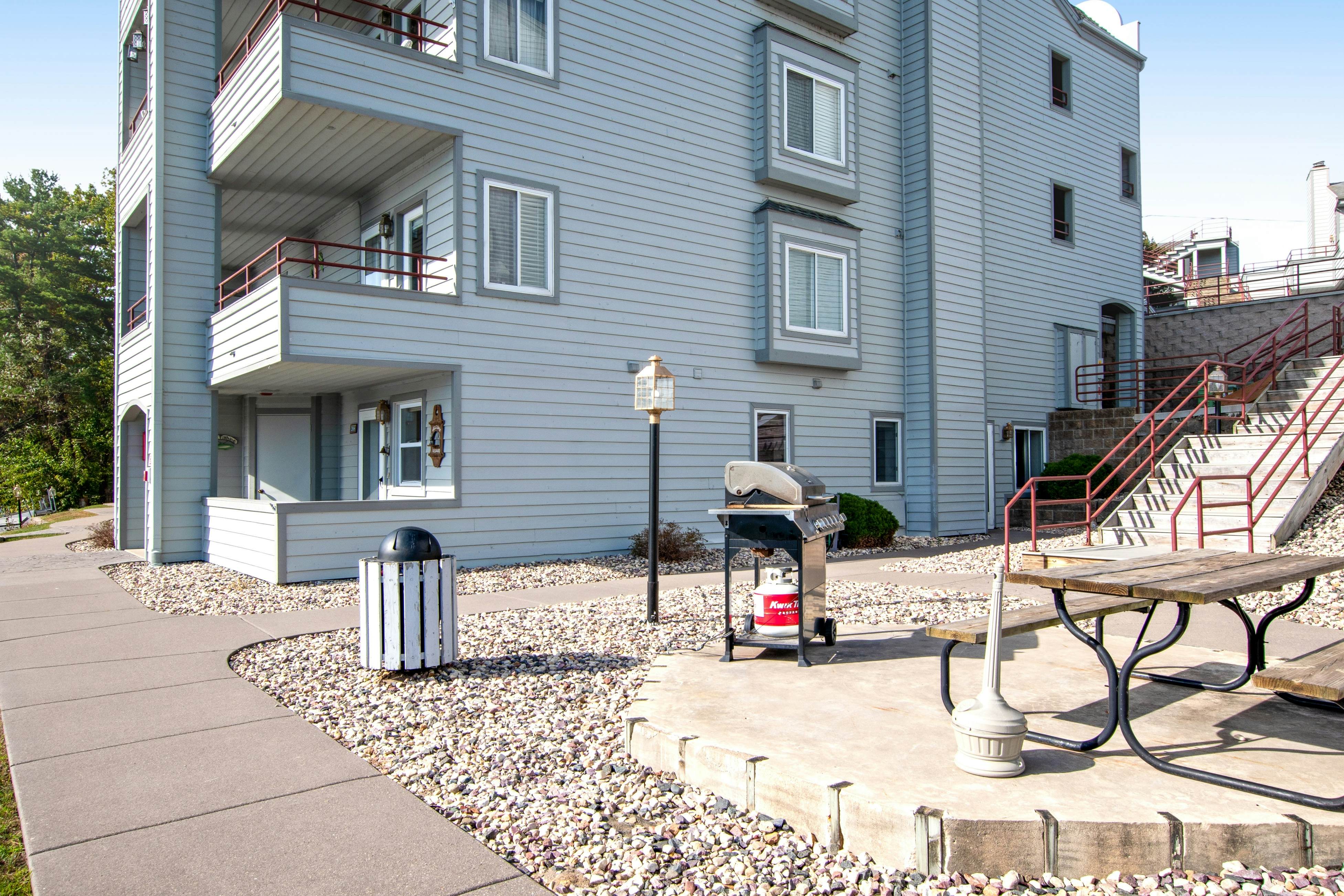 Lighthouse Cove Condo Resort Unit 418 