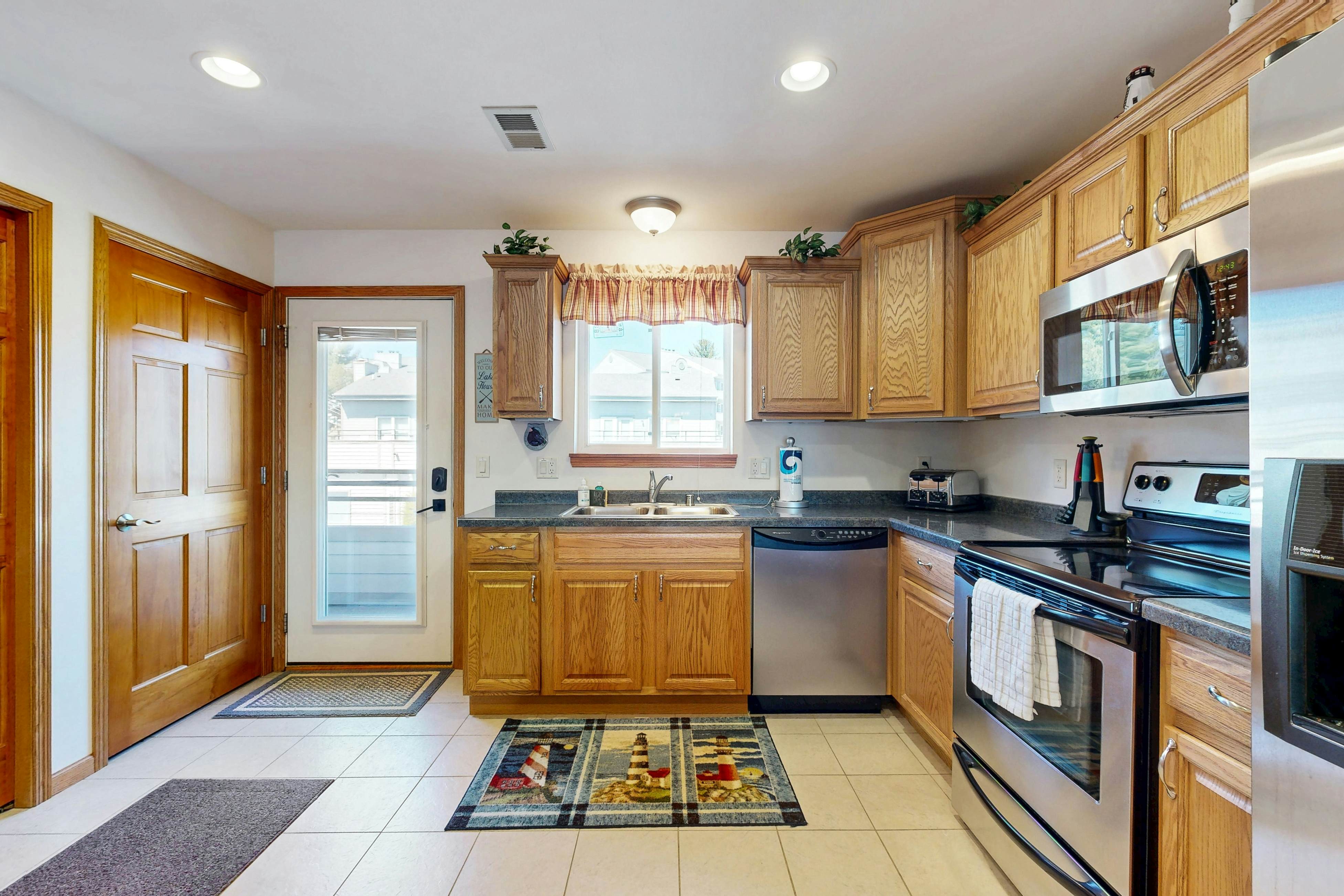 Lighthouse Cove Condo Resort Unit 418 