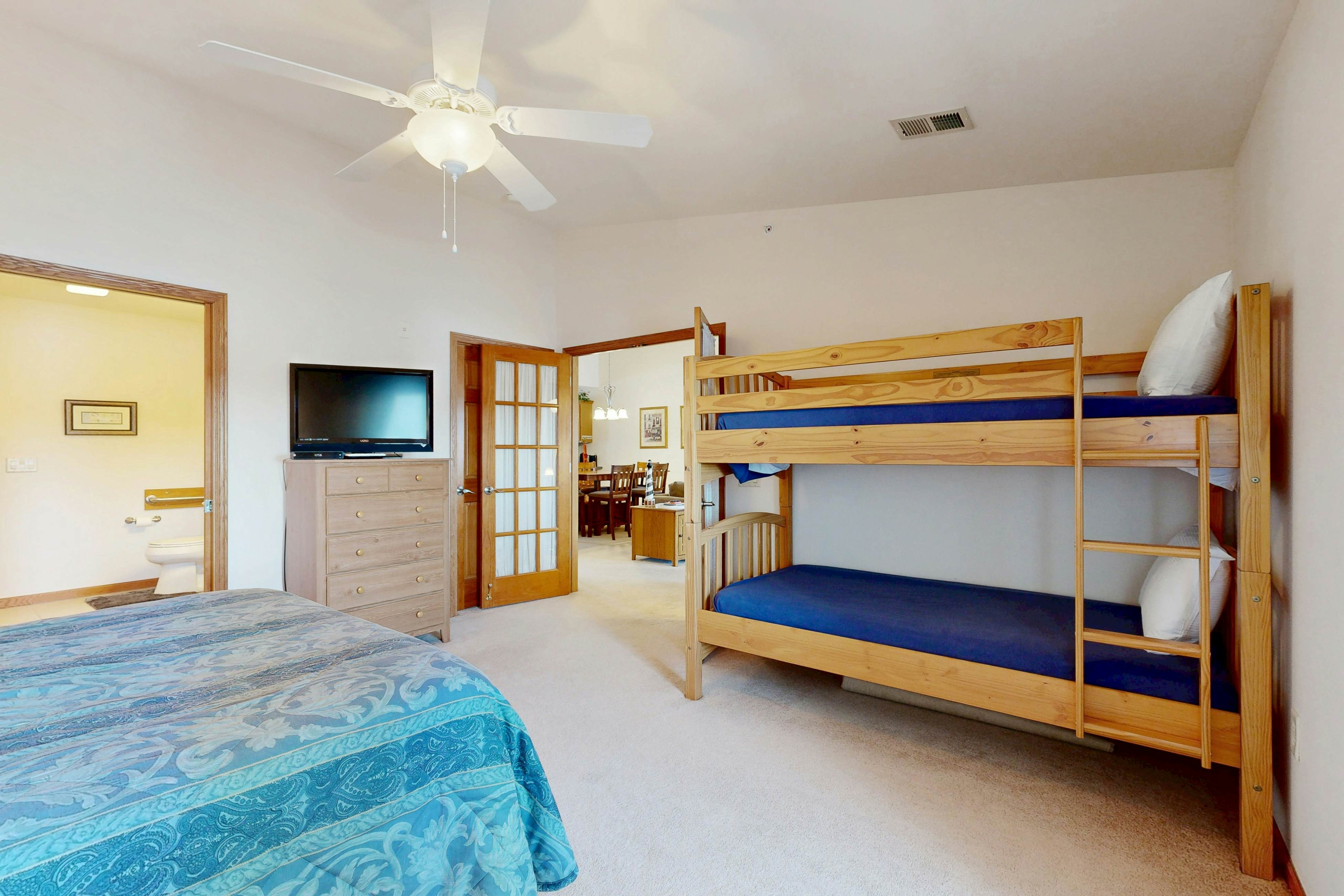 Lighthouse Cove Condo Resort Unit 418 