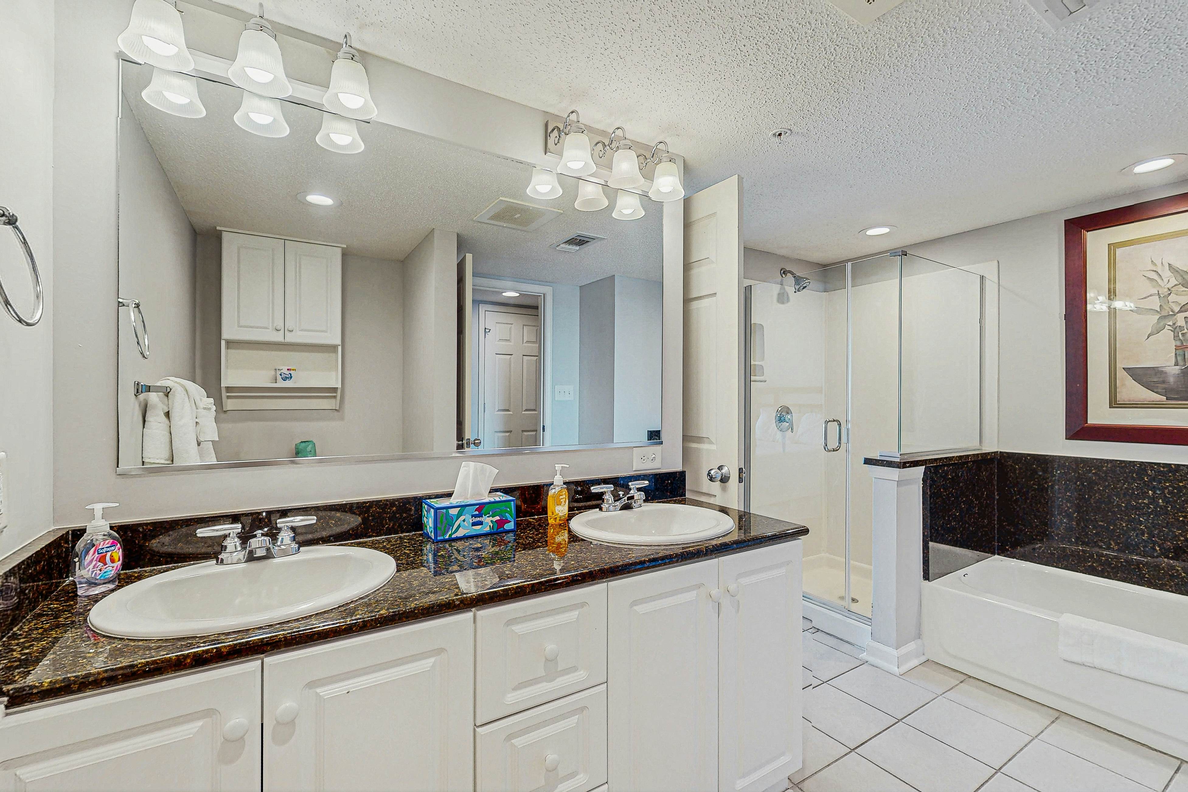 Yacht Club Villas 2-304