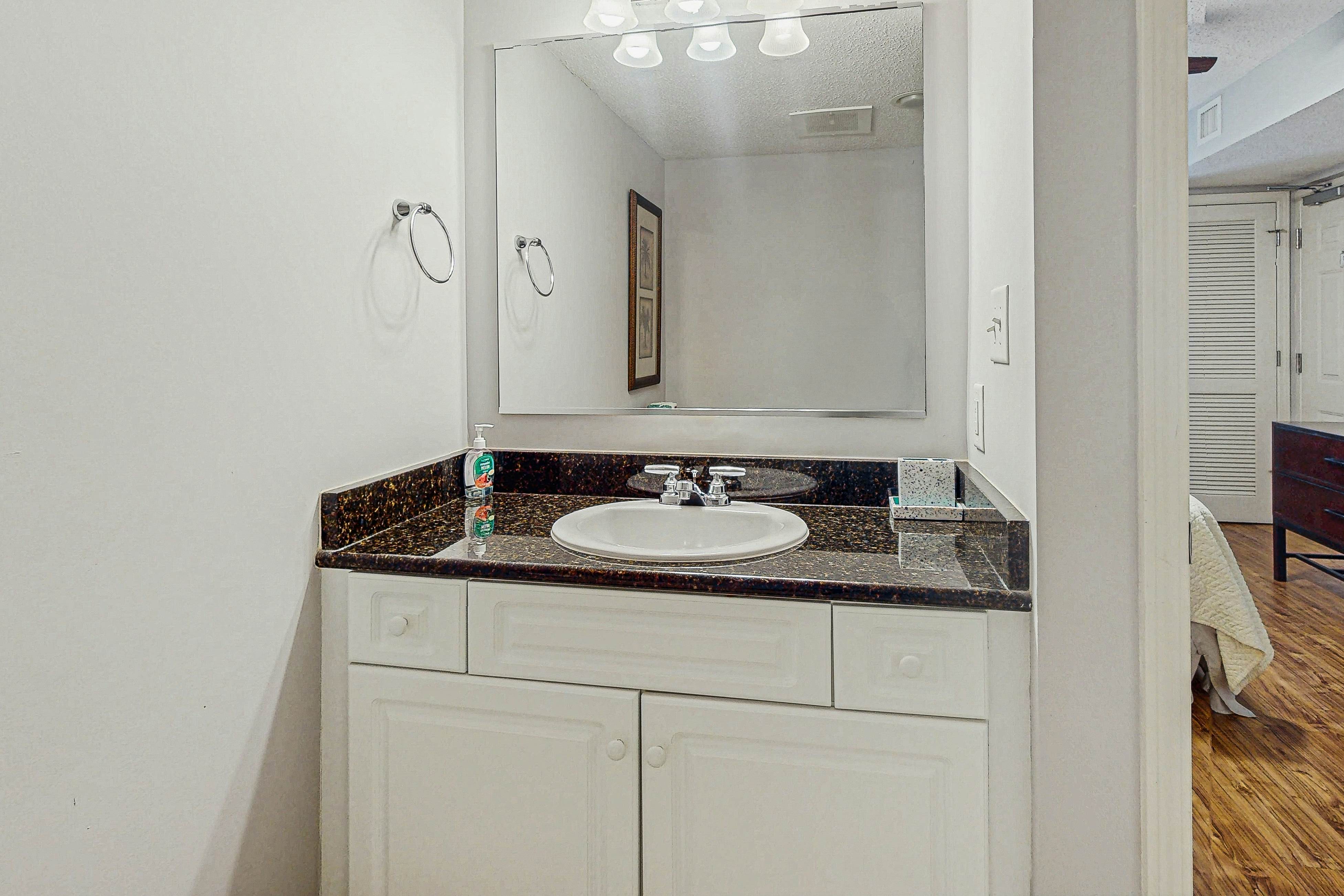 Yacht Club Villas 2-304