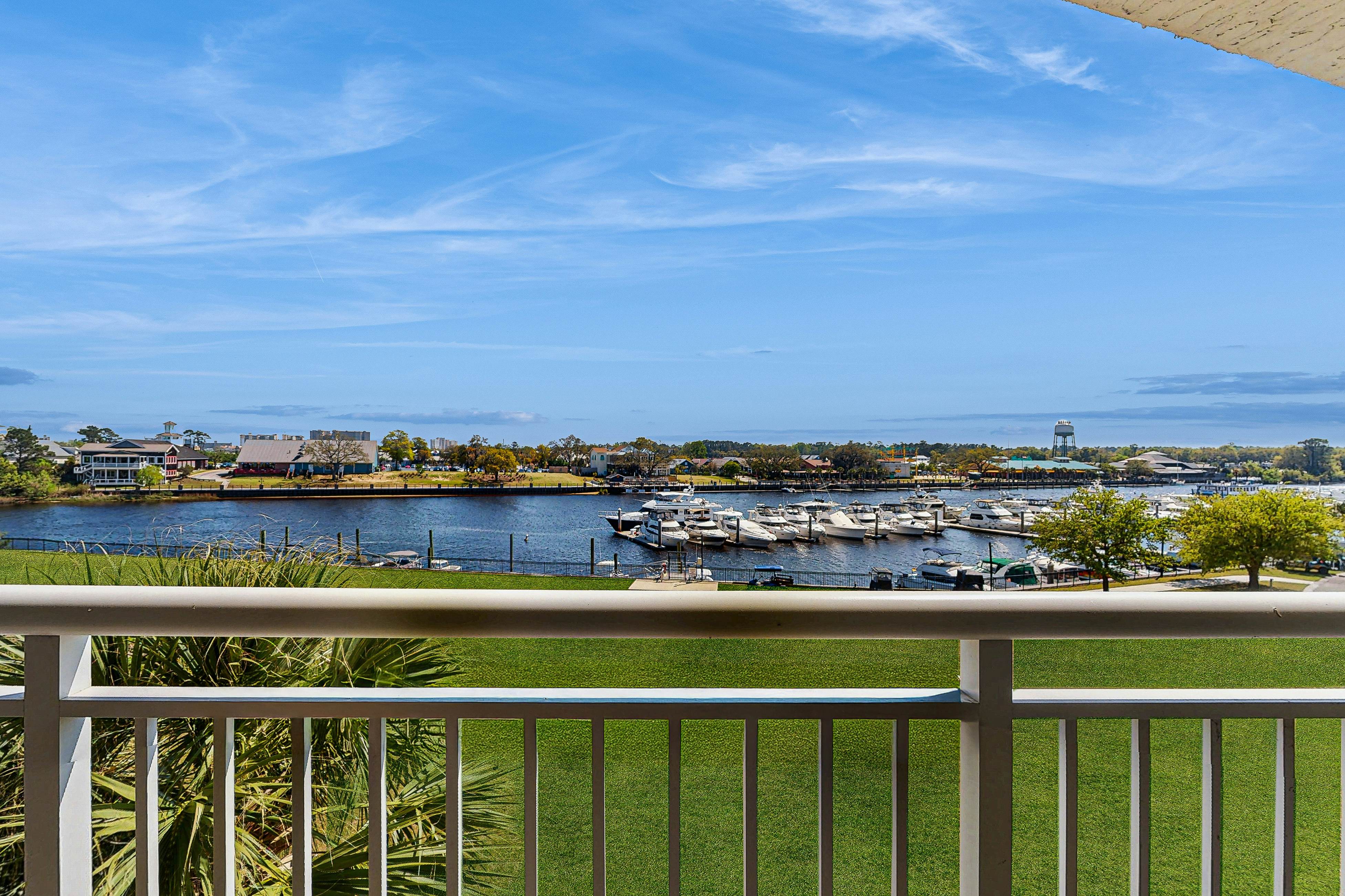 Yacht Club Villas 2-304