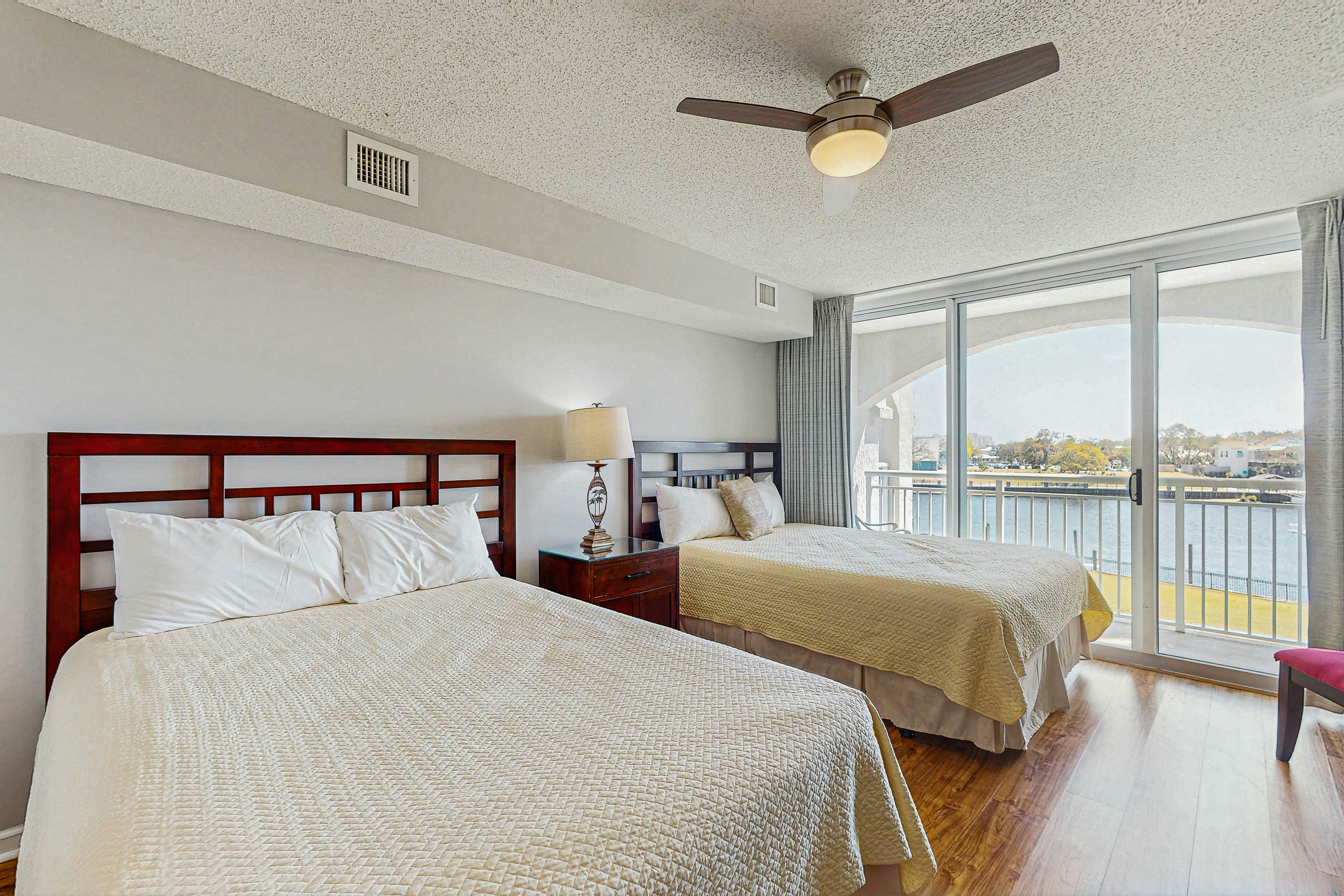 Yacht Club Villas 2-304