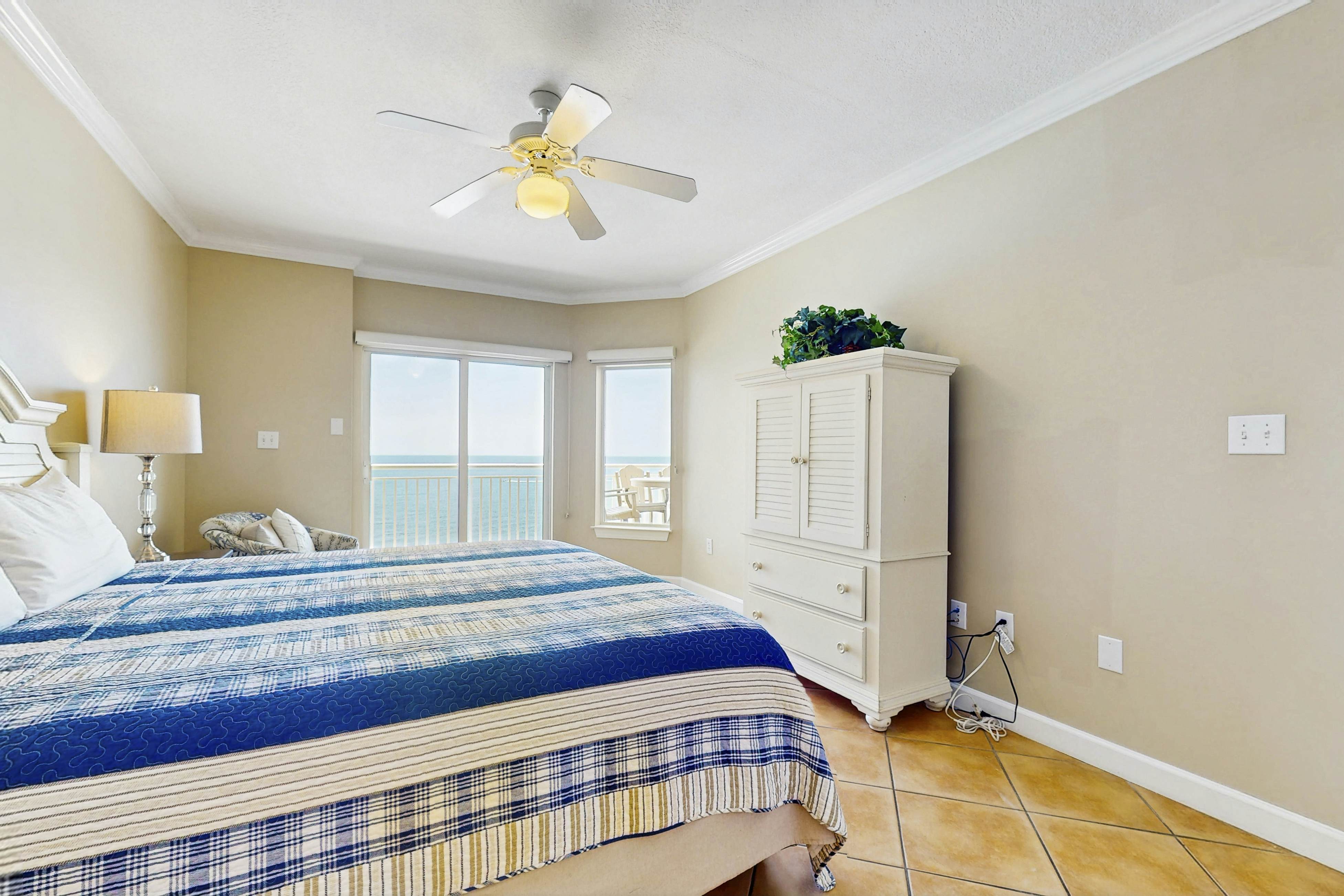 Admirals Quarters 1207