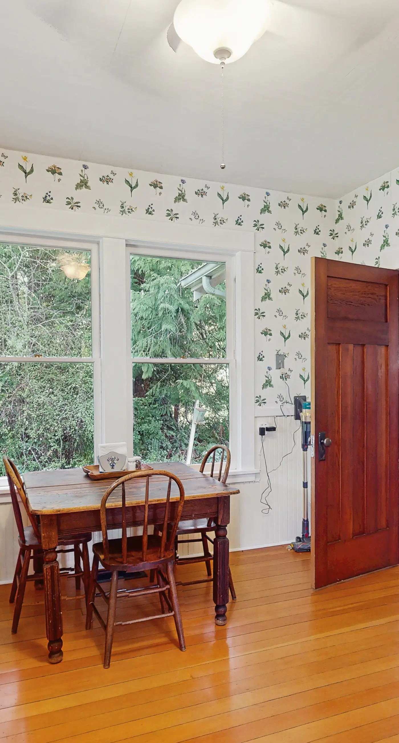 Sunny Hill Farmhouse