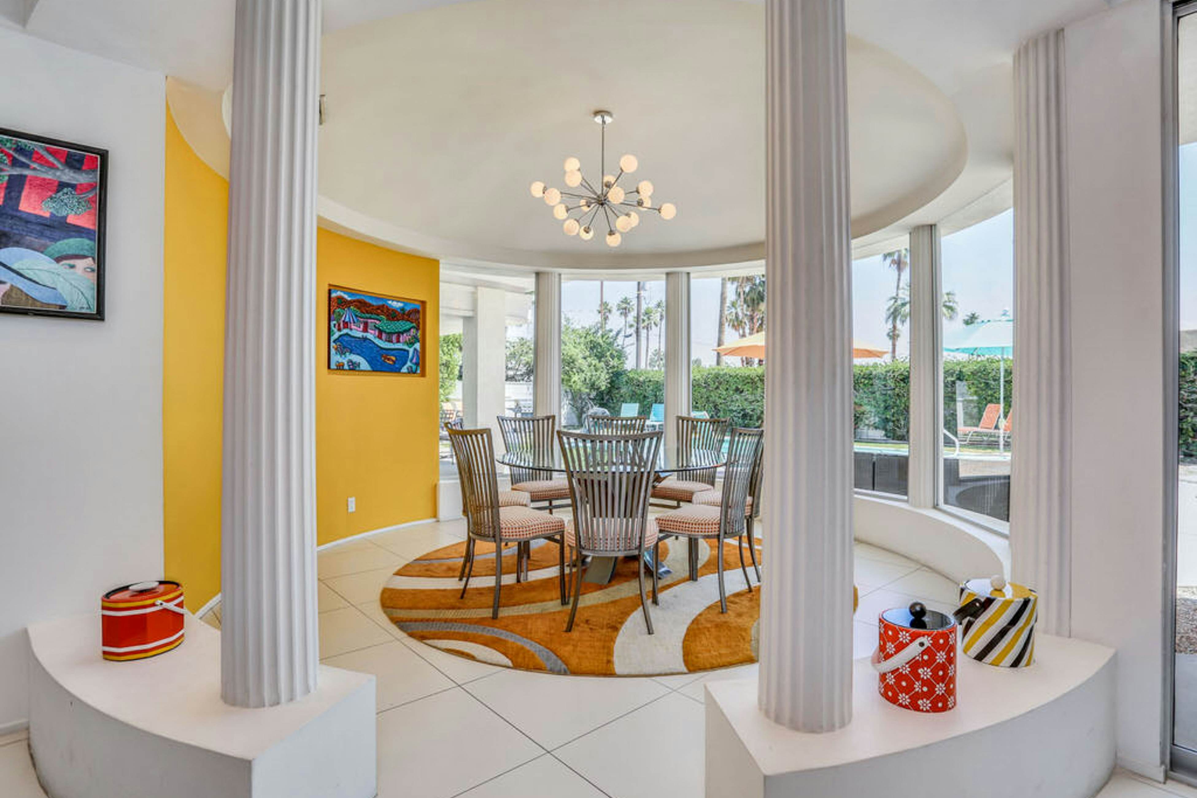 The Martini House - 380