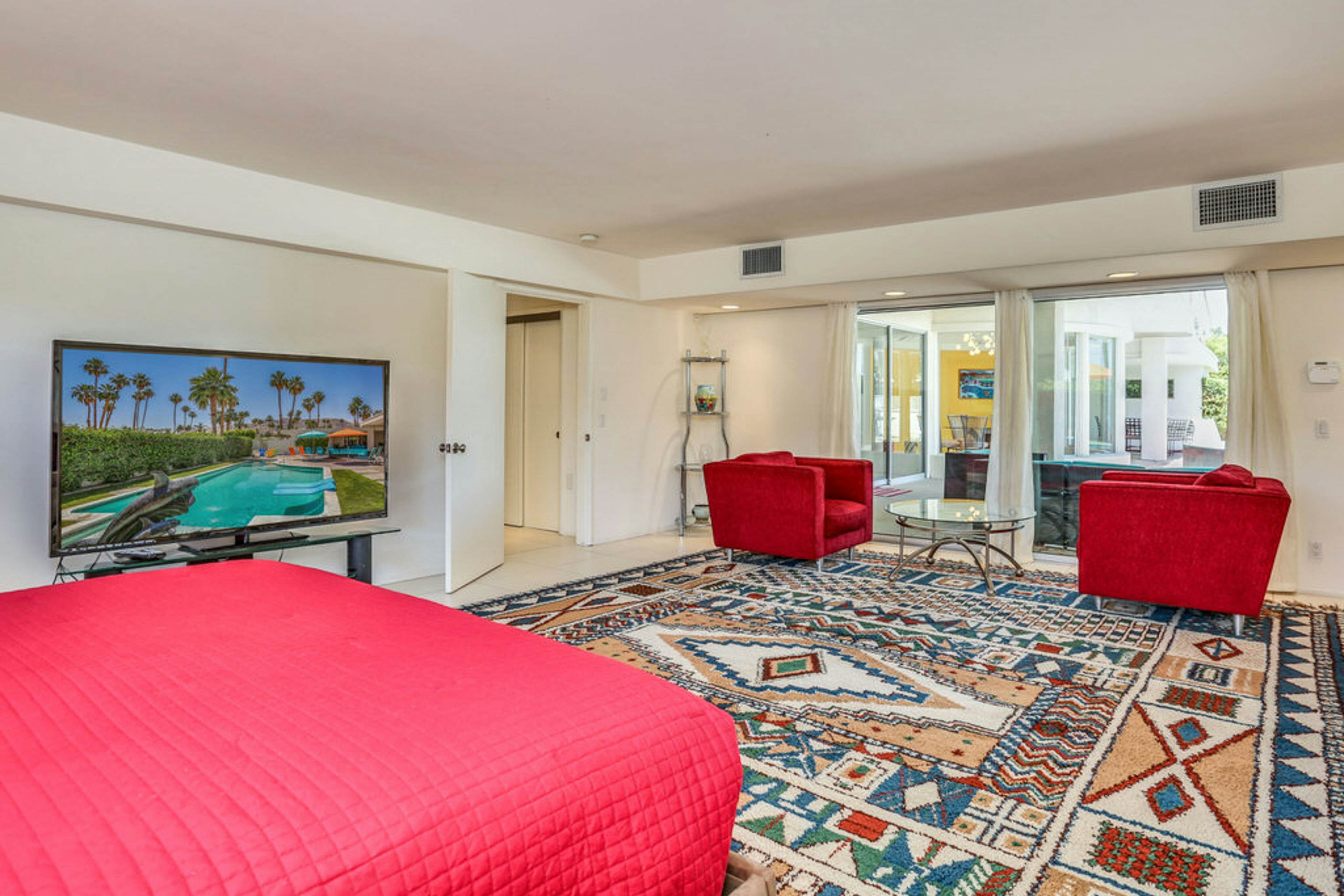 The Martini House - 380