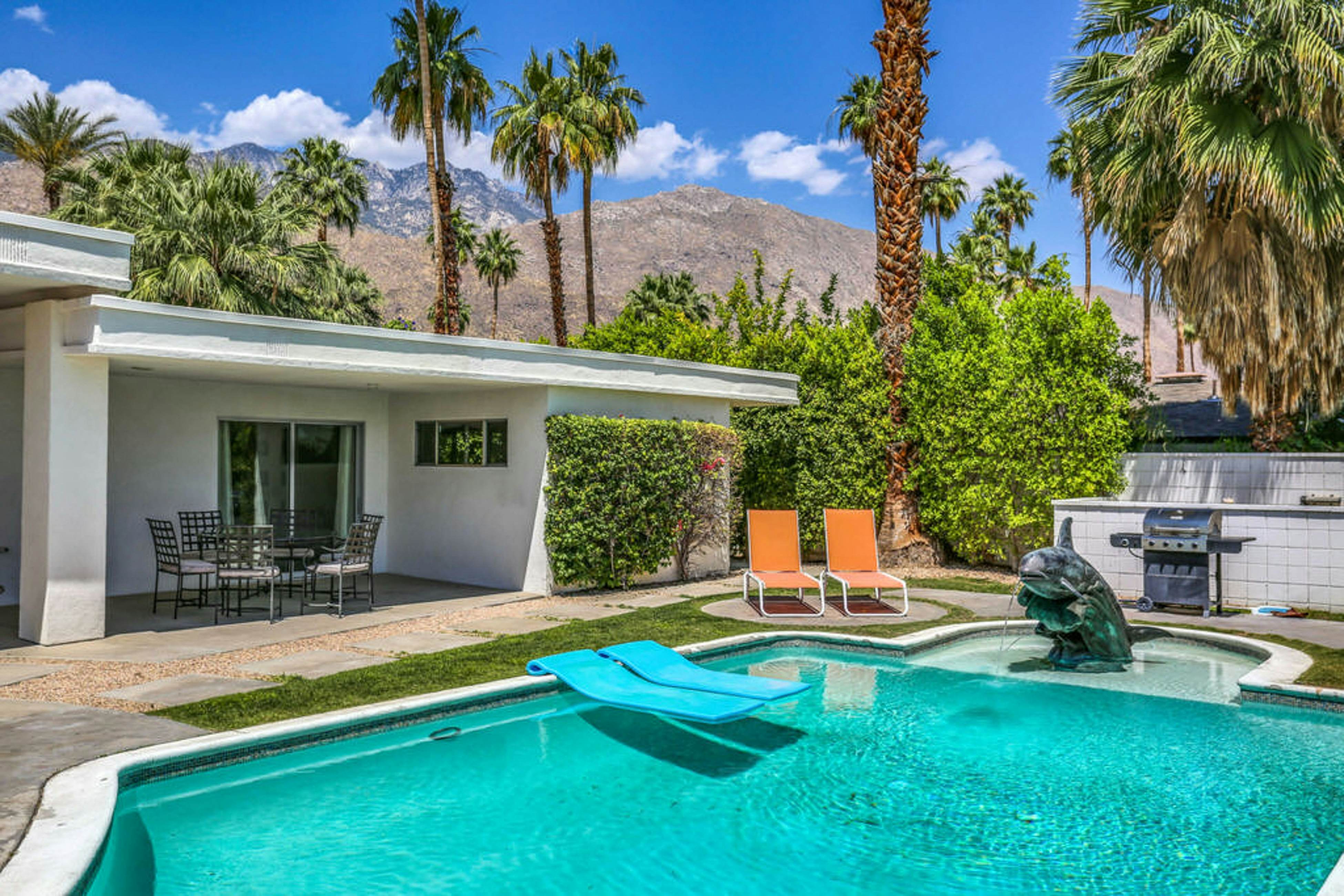 The Martini House - 380