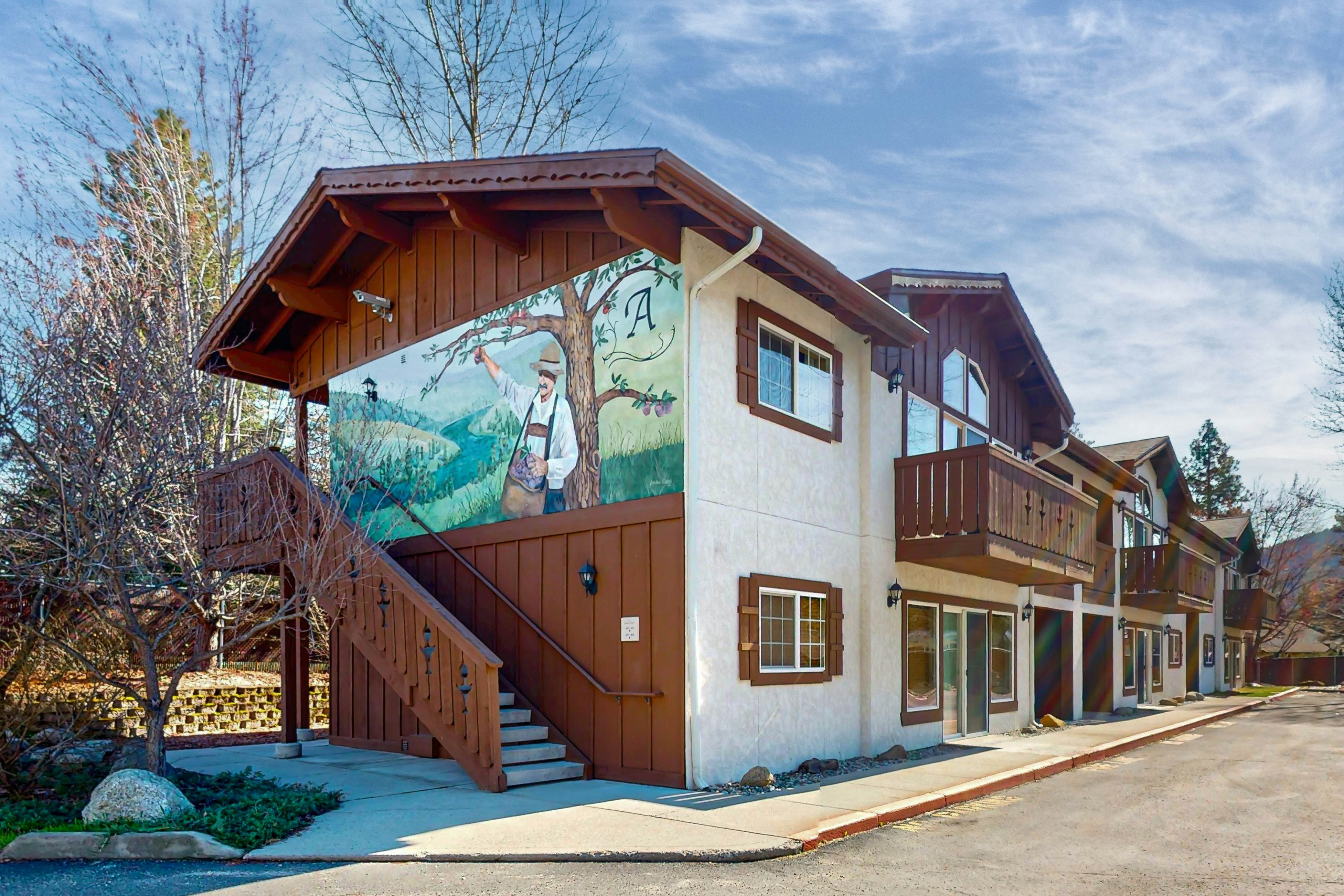 Icicle Village Resort 401 Aspen Abode