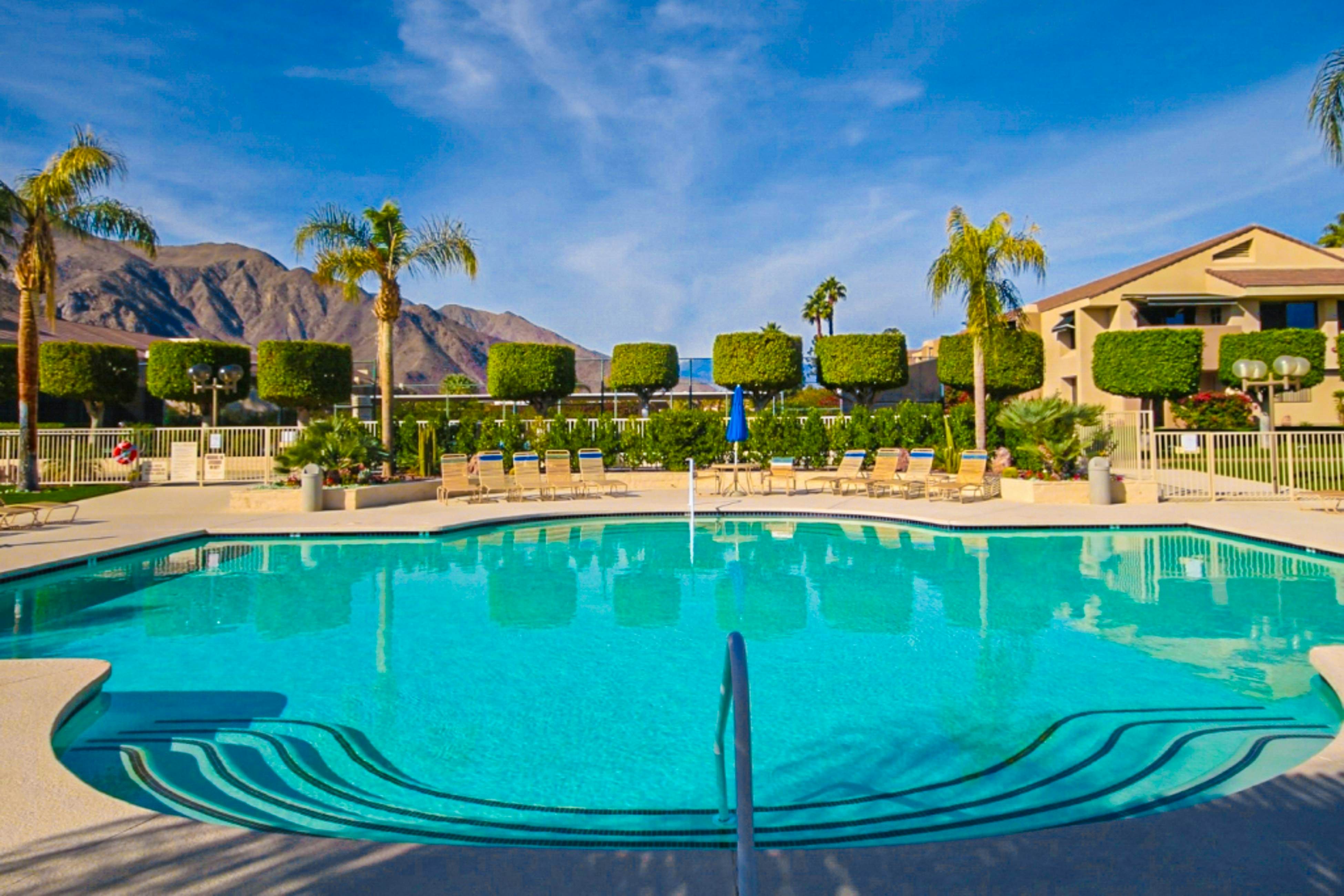 Plaza Villa Downtown Condo - 2877