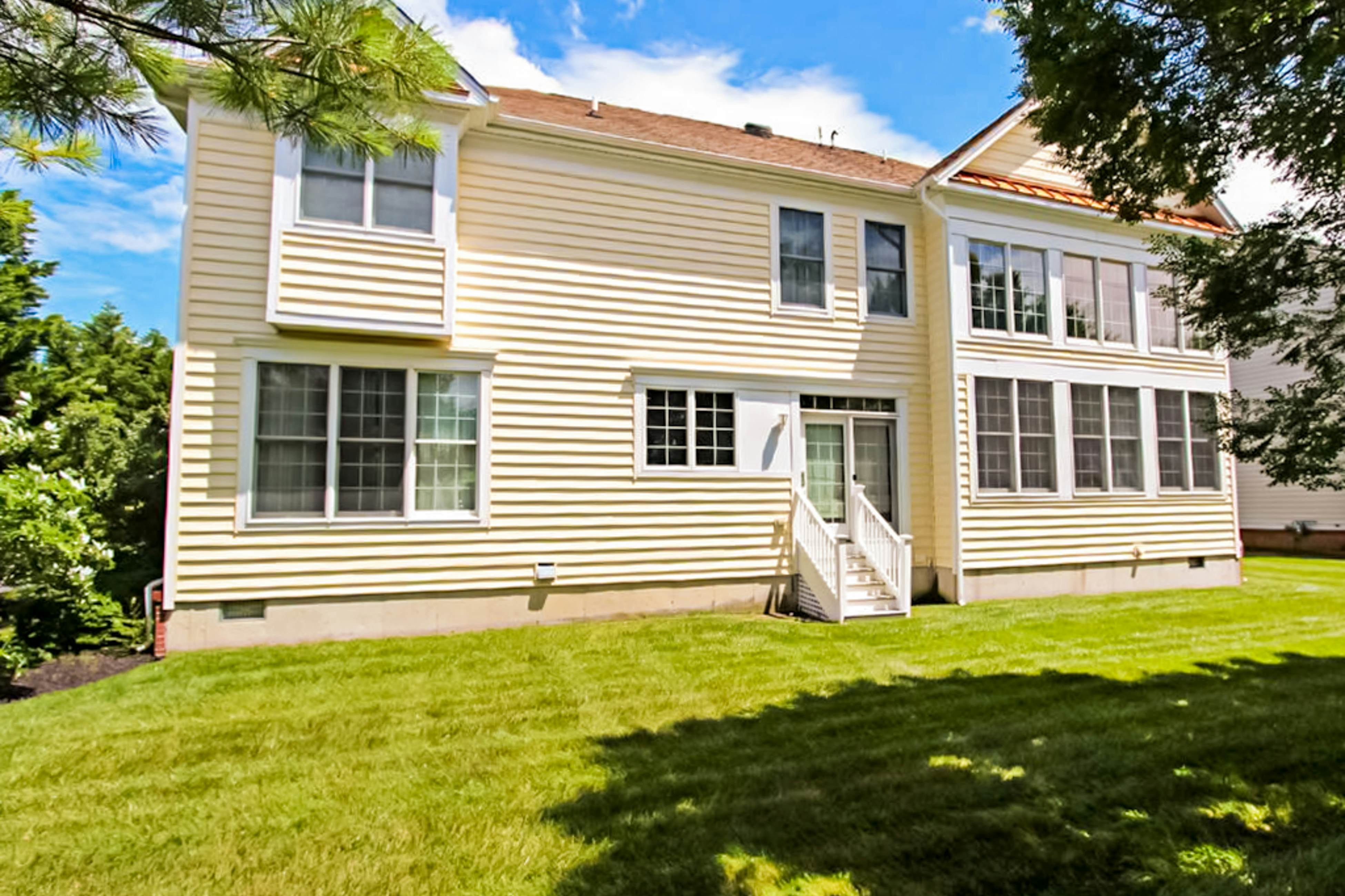 Bethany Lakes - 31292 May Dr