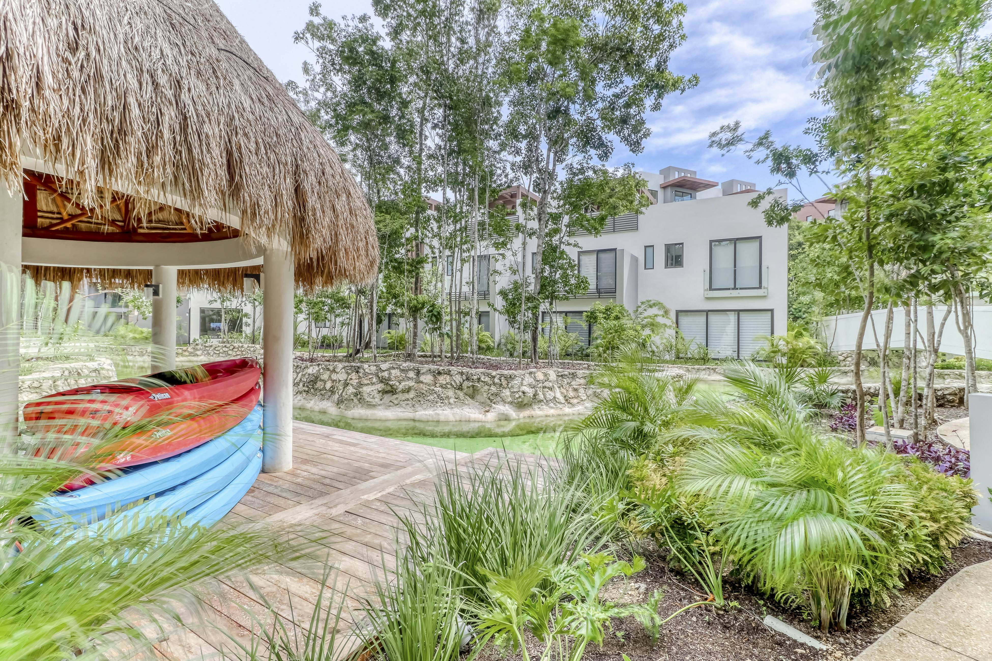 Lagunas de Mayacoba, Tower B #102