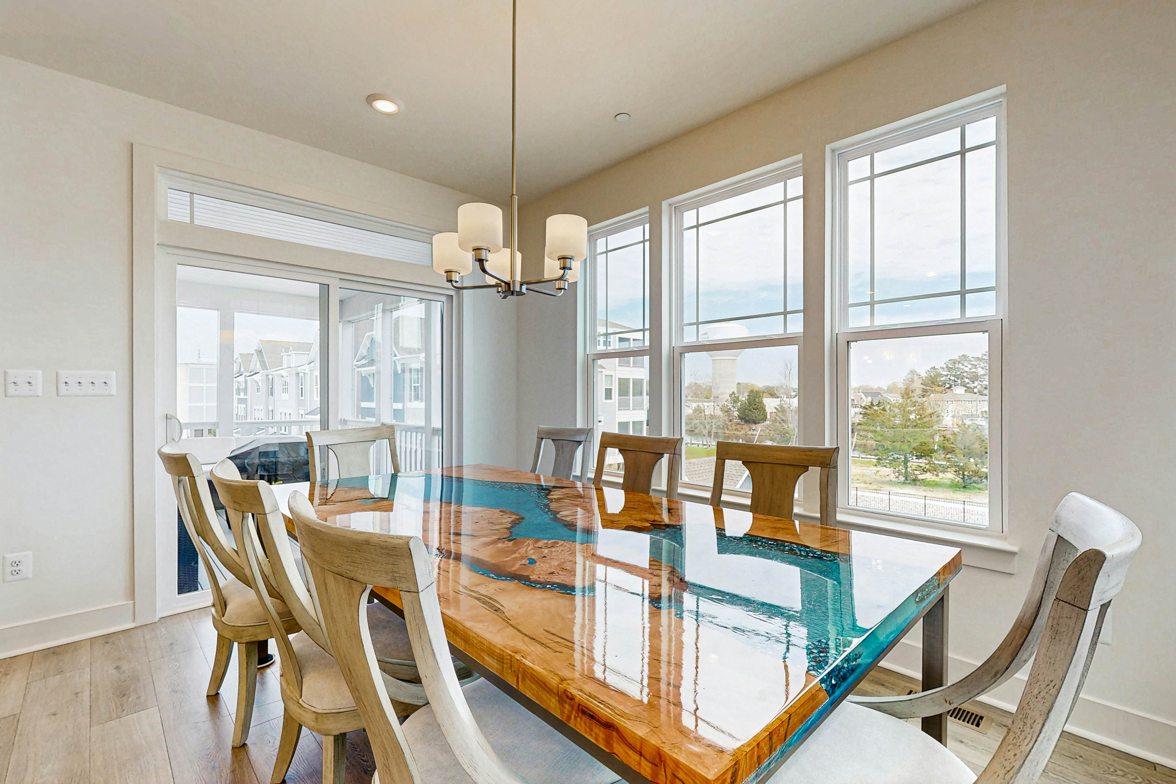 Oyster House Village - 21503 Helm St