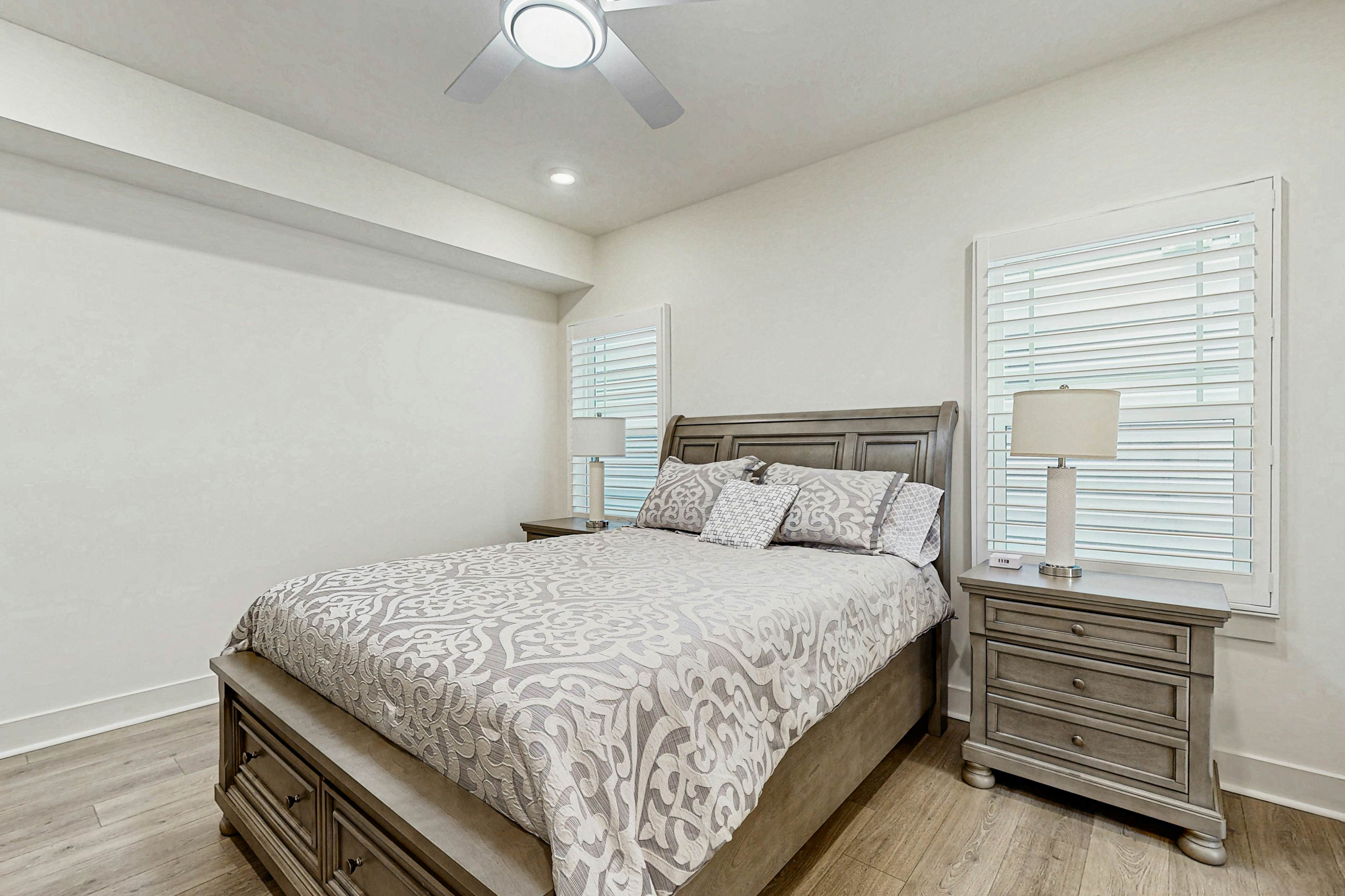 Oyster House Village - 21503 Helm St