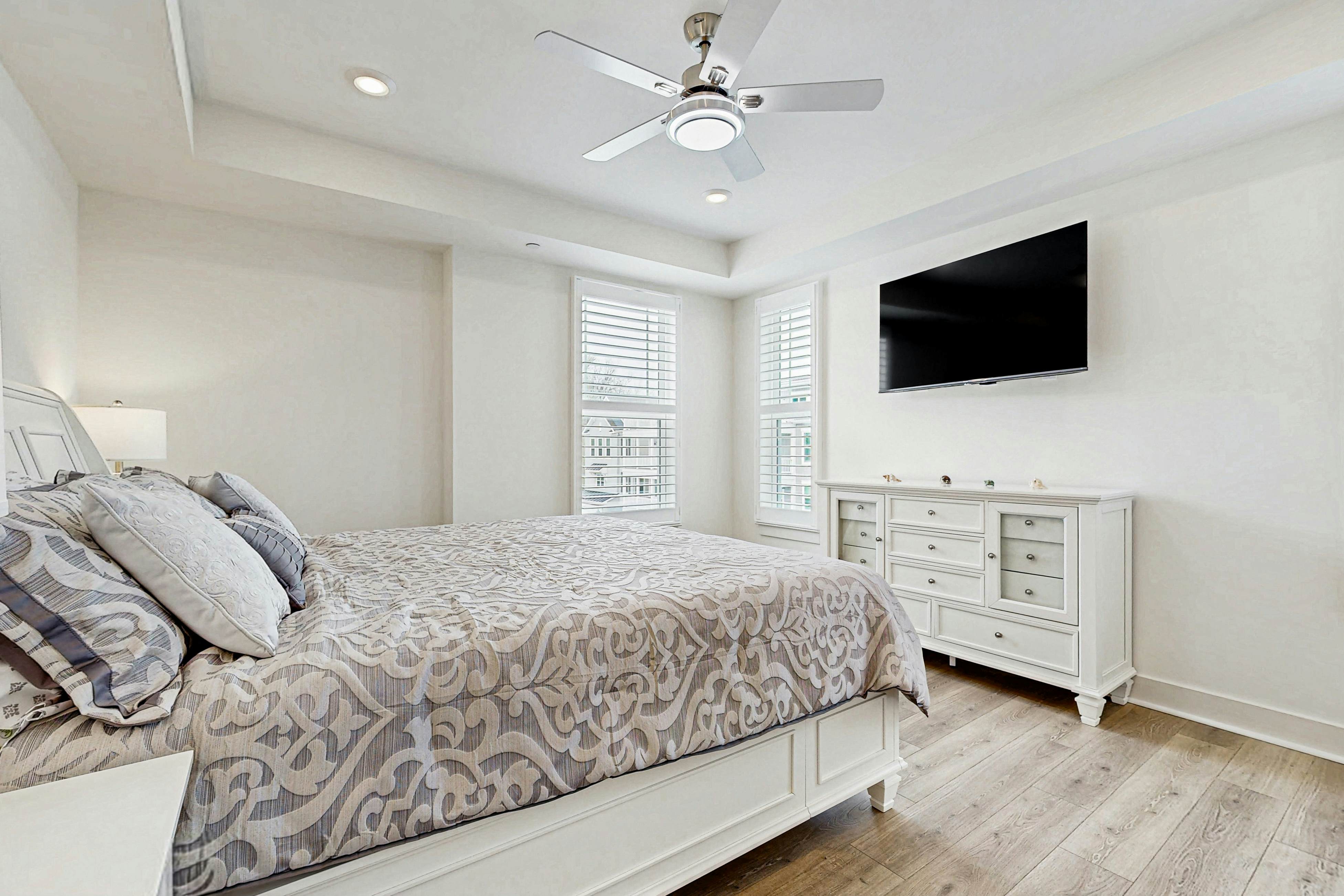 Oyster House Village - 21503 Helm St