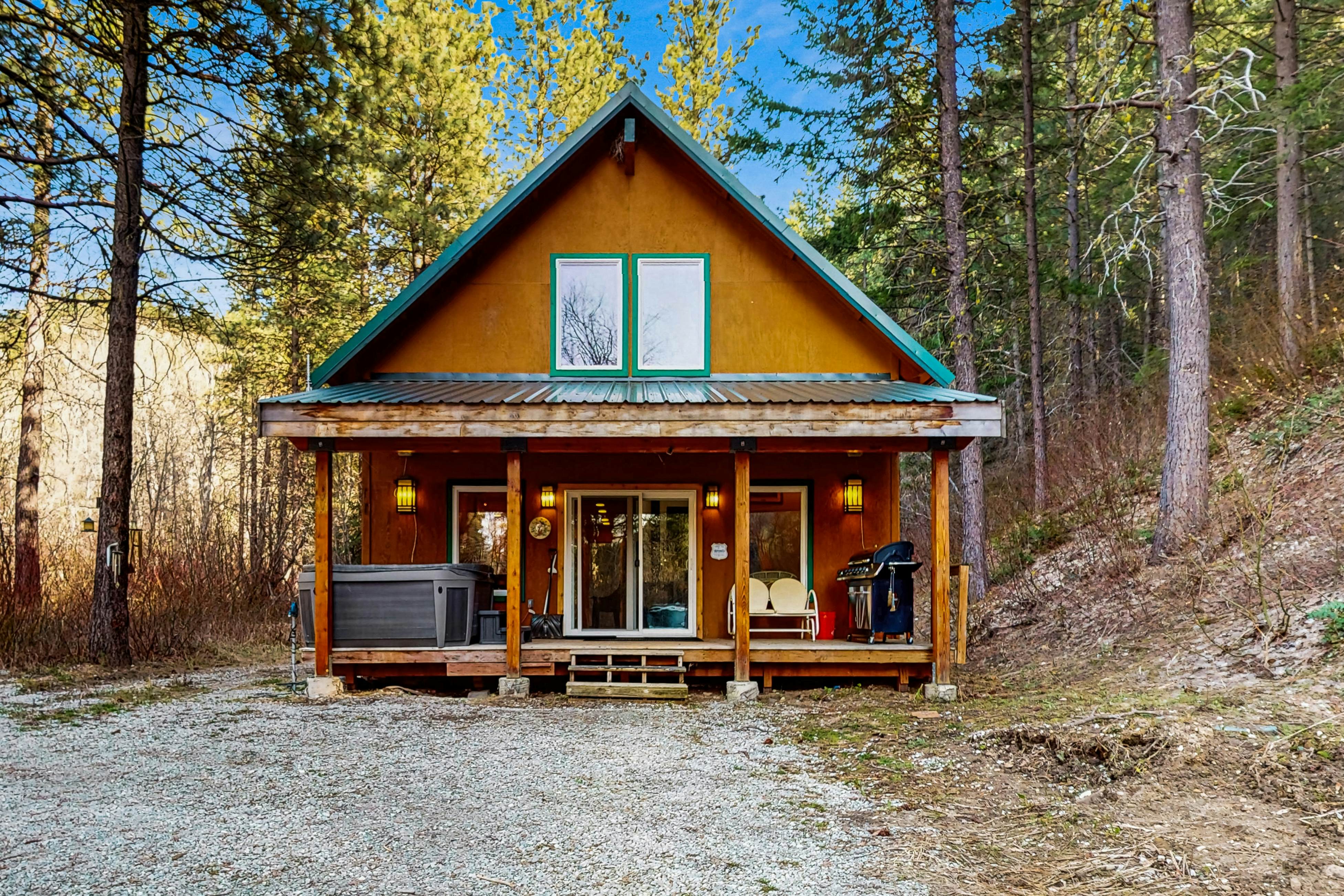 Merry Creekside Retreat