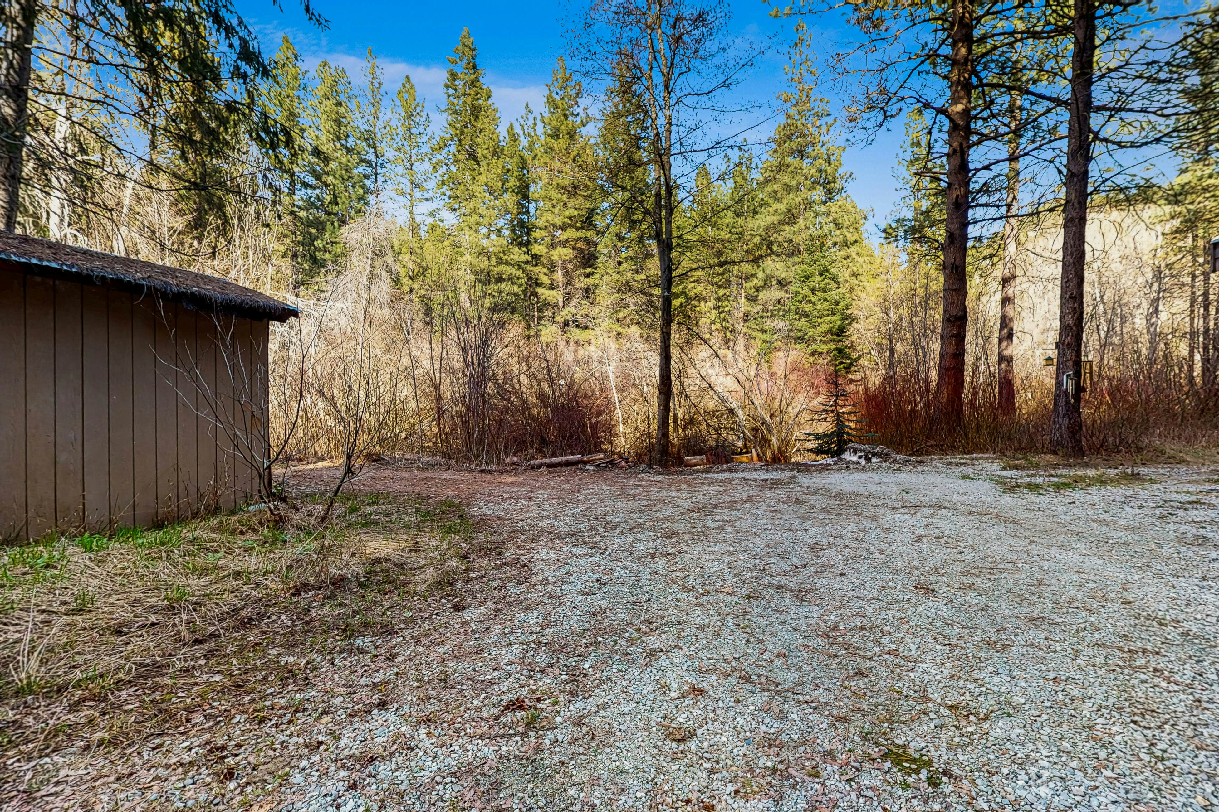 Merry Creekside Retreat