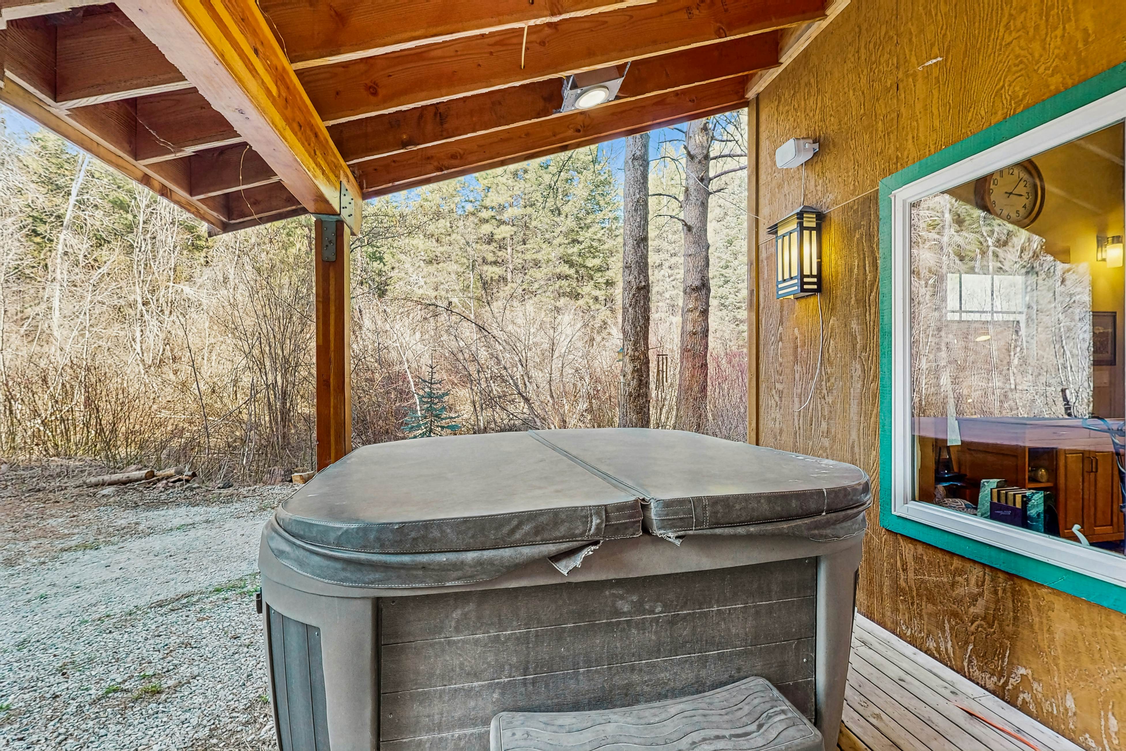 Merry Creekside Retreat